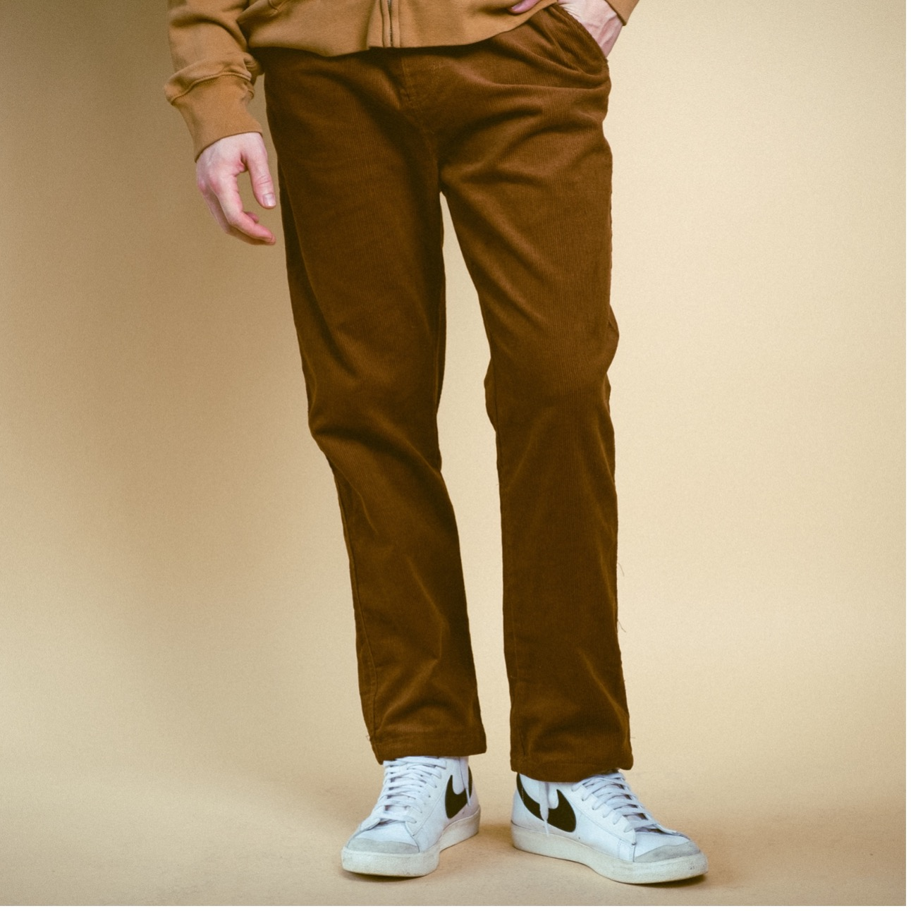 Collins Corduroy Pant in Sand – REDVANLY