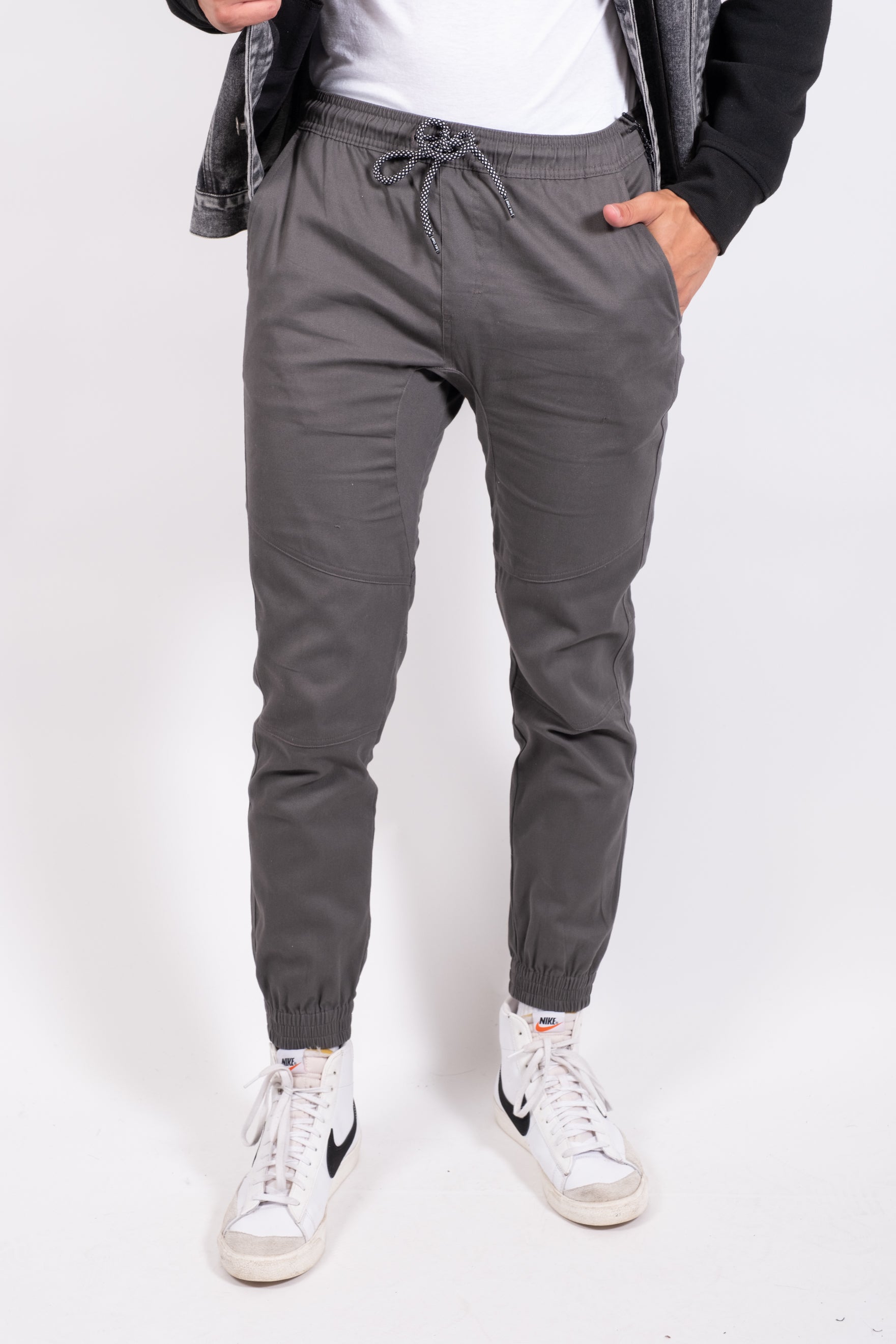 Men's Side Pocket Zip Twill Jogger 2.0 #color_charcoal grey