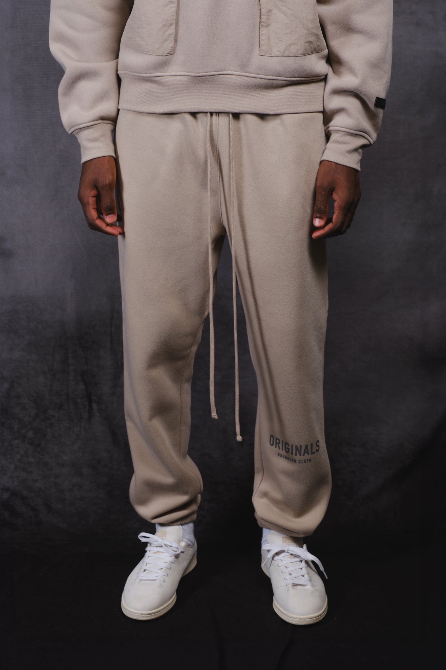 Originals fleece sweatpants
#color_pumice stone
