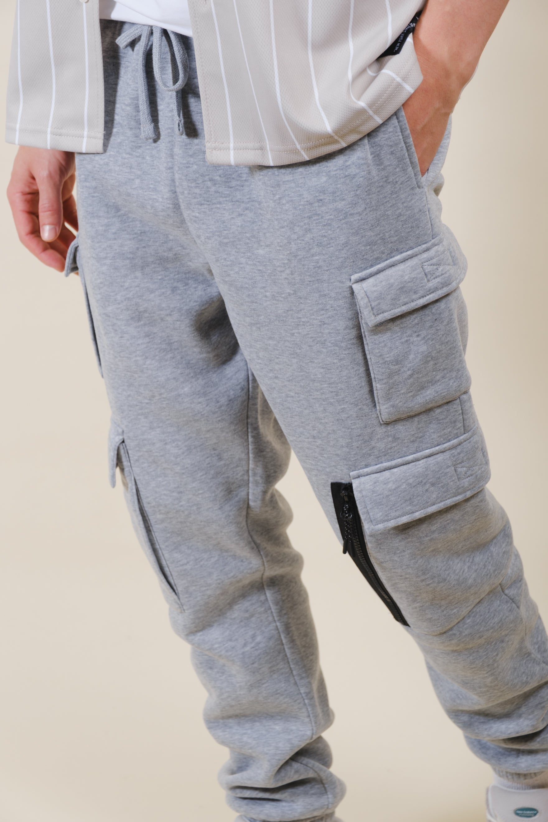 Work Ready Cargo fleece Men's Sweatpant
#color_heather grey