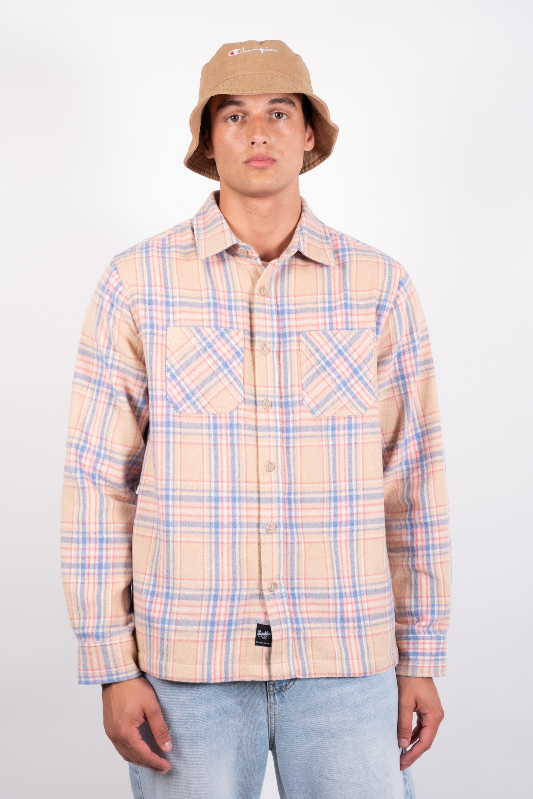 Classic heavy flannel overshirt
#color_tan blue pink
