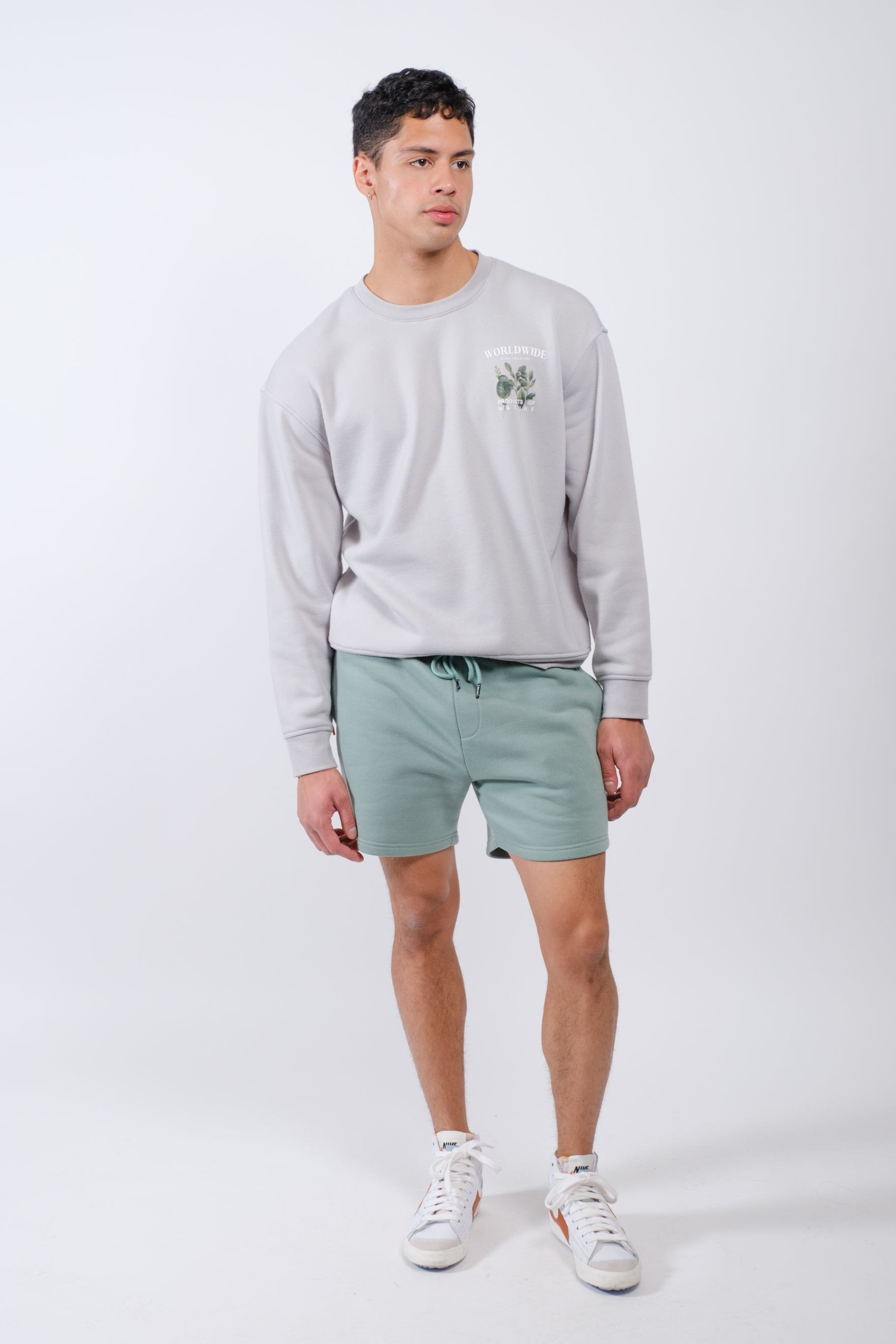 Brooklyn Cloth fleece shorts with zip pocket and 5 inseam design
#color_soft moss