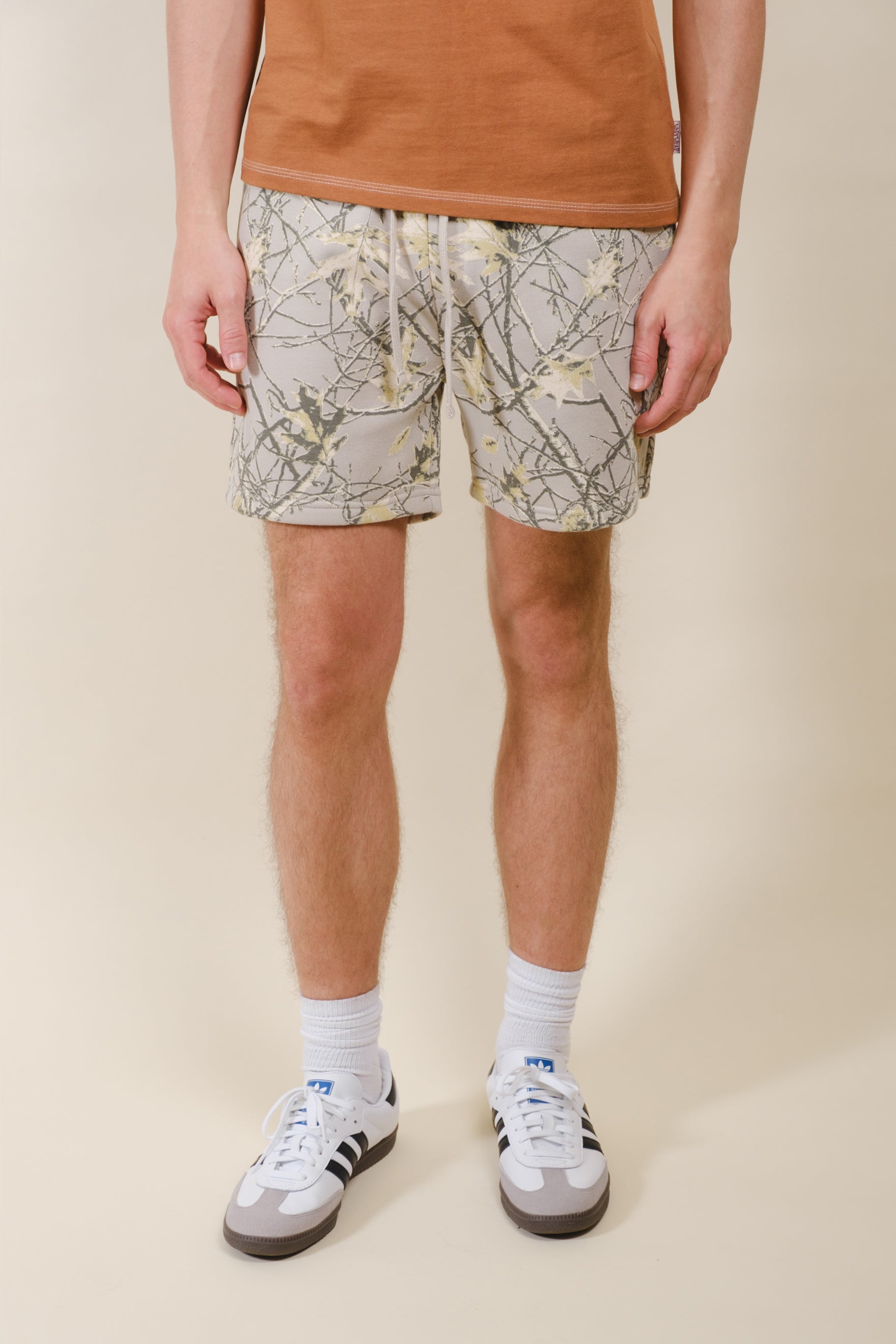 Real Tree Camo Fleece Short
#color_sand