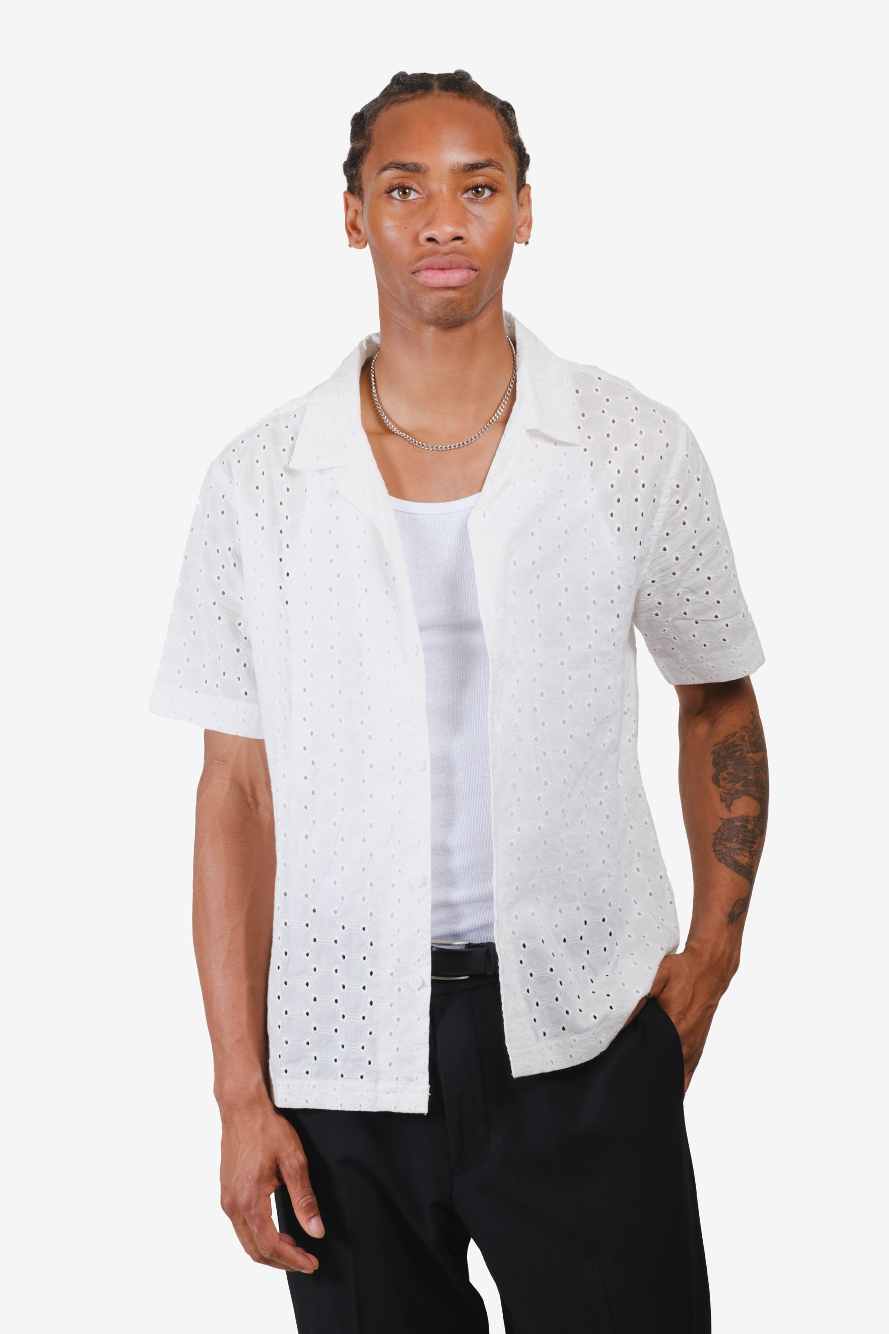 #color_off-white