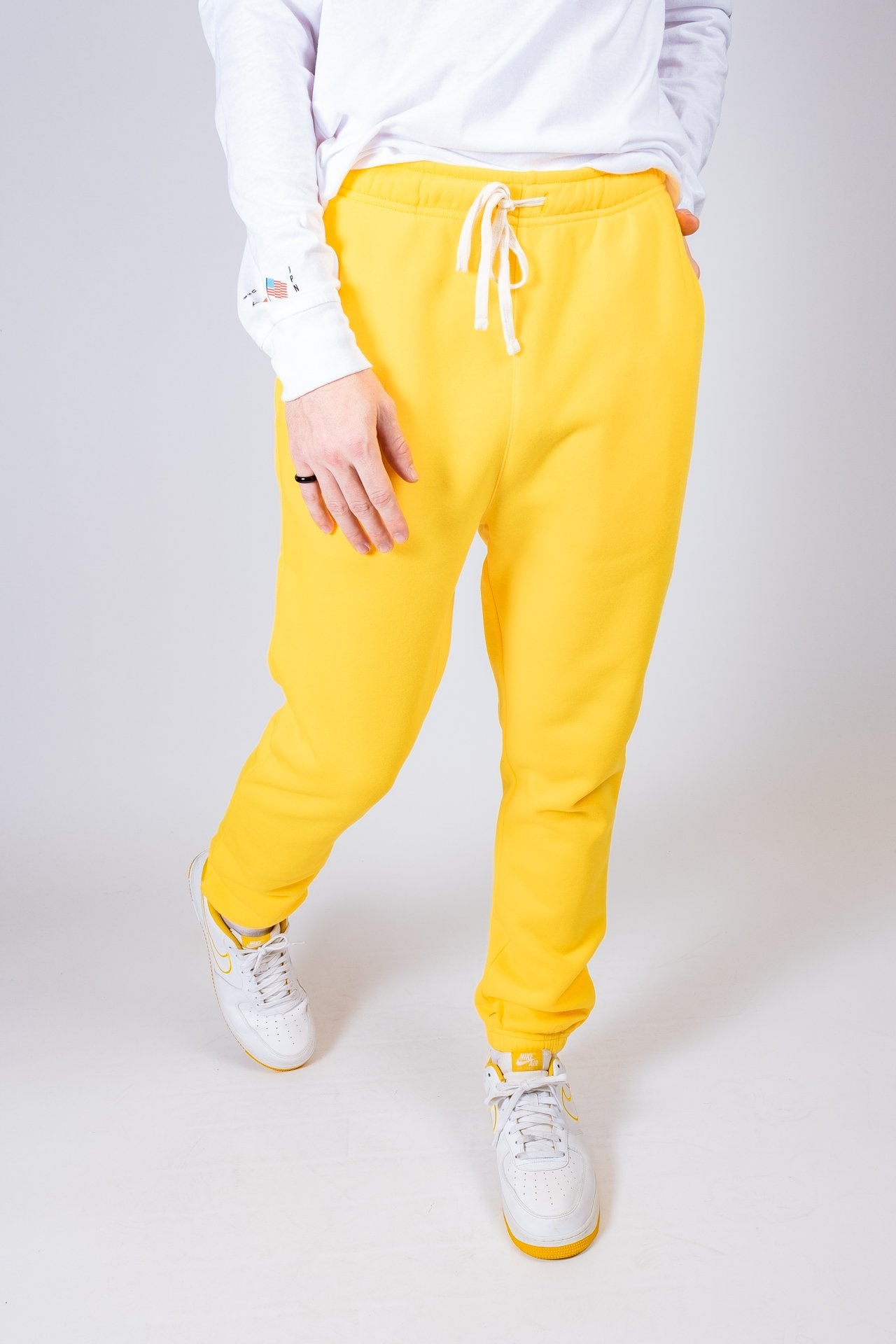 #color_yellow
