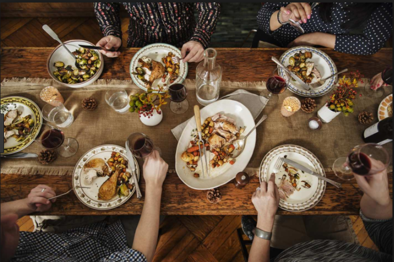 How to Throw a Friendsgiving Dinner