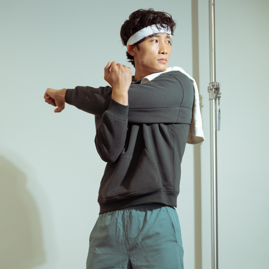 The Ultimate Guide to Men's Workout: Shorts, Joggers, and Bodyweight Exercises