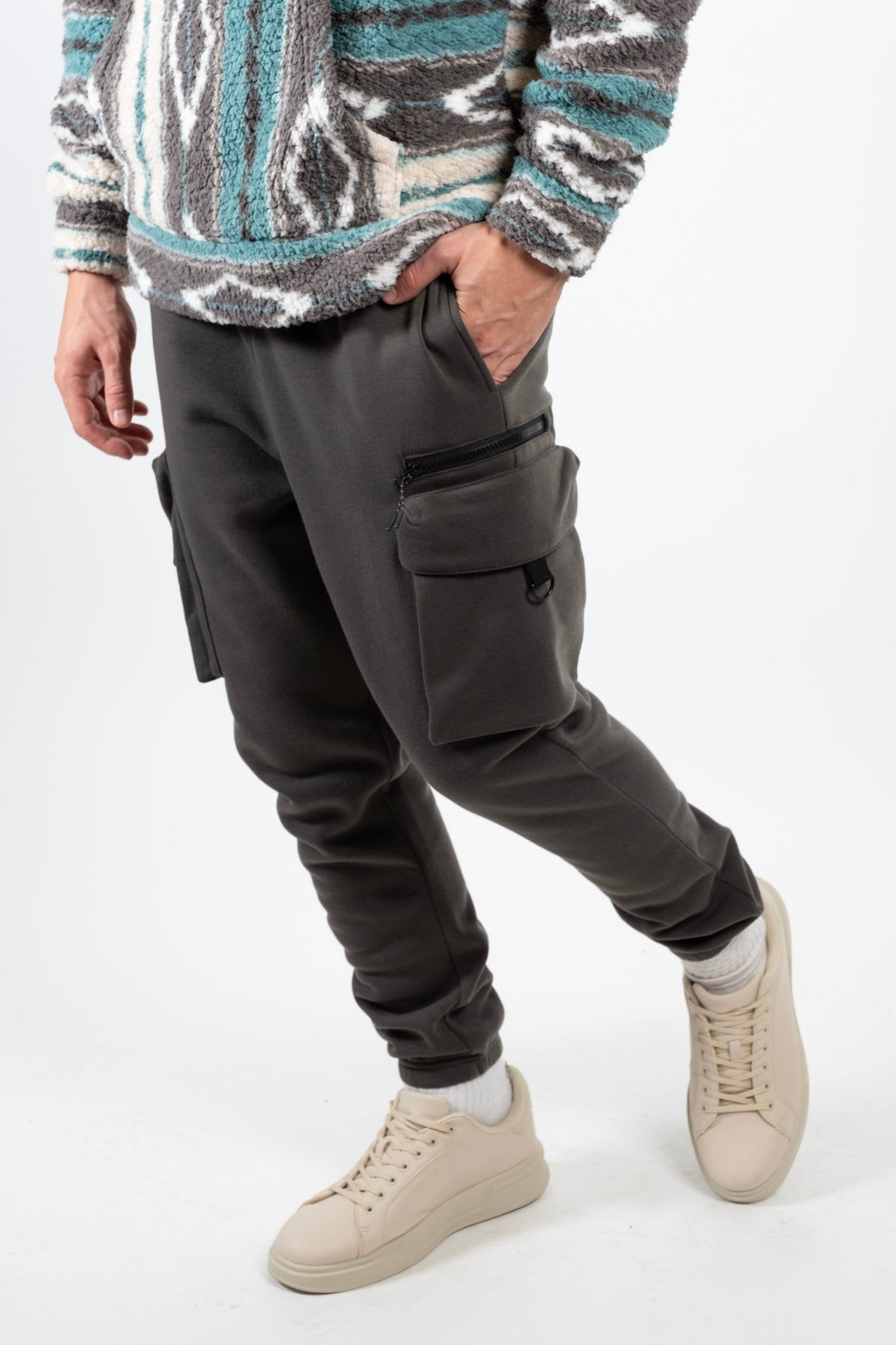 Cargo Pocket Fleece Sweatpants
#color_dusty-black