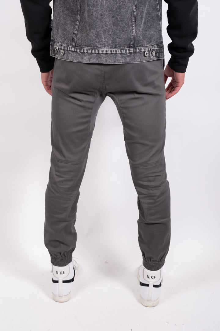 Men's charcoal Side Pocket Zip Twill Jogger 2.0 with comfortable elastic waist
#color_charcoal-grey