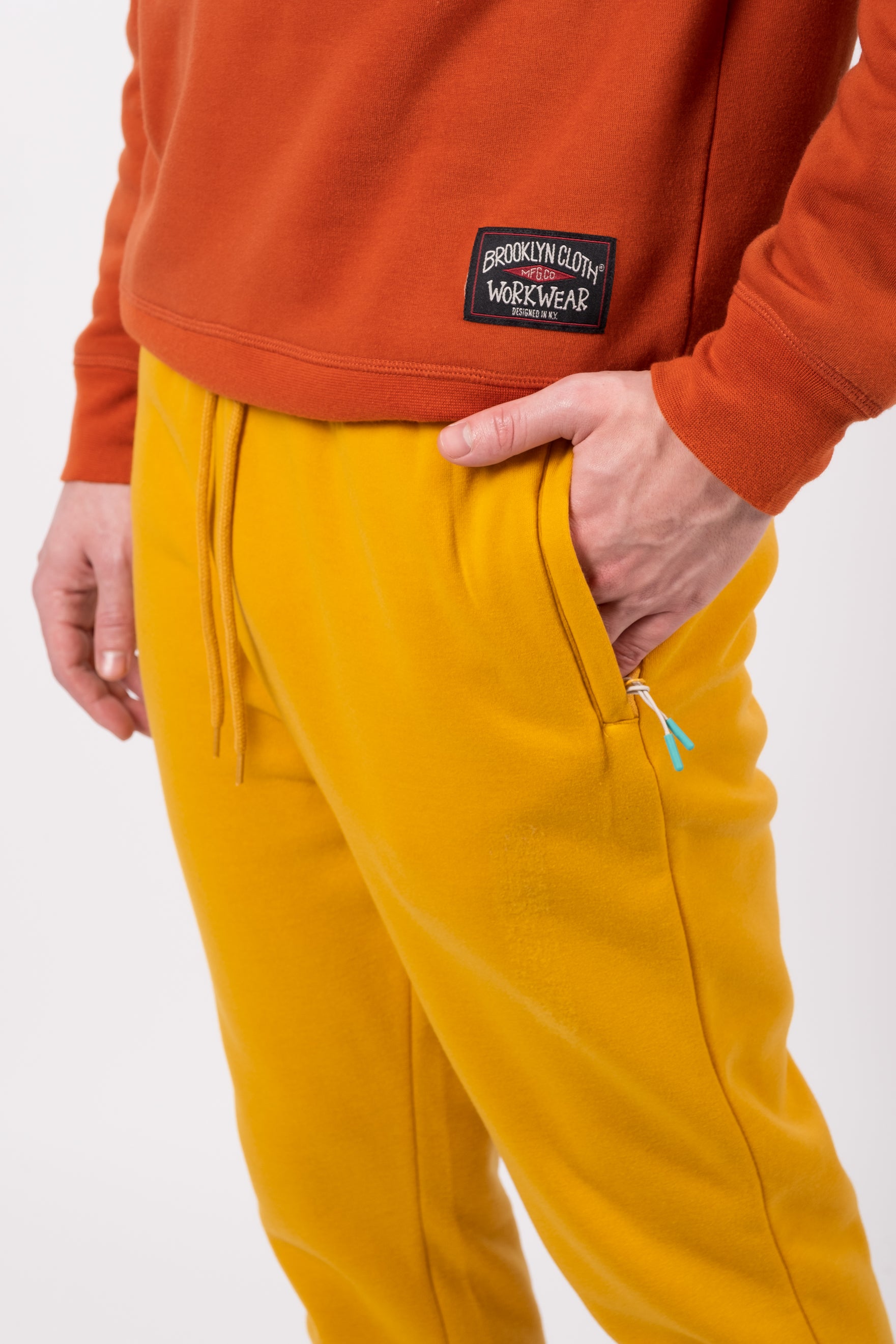 Ultra-soft poly fleece 2.0 sweatpants for men
#color_mustard