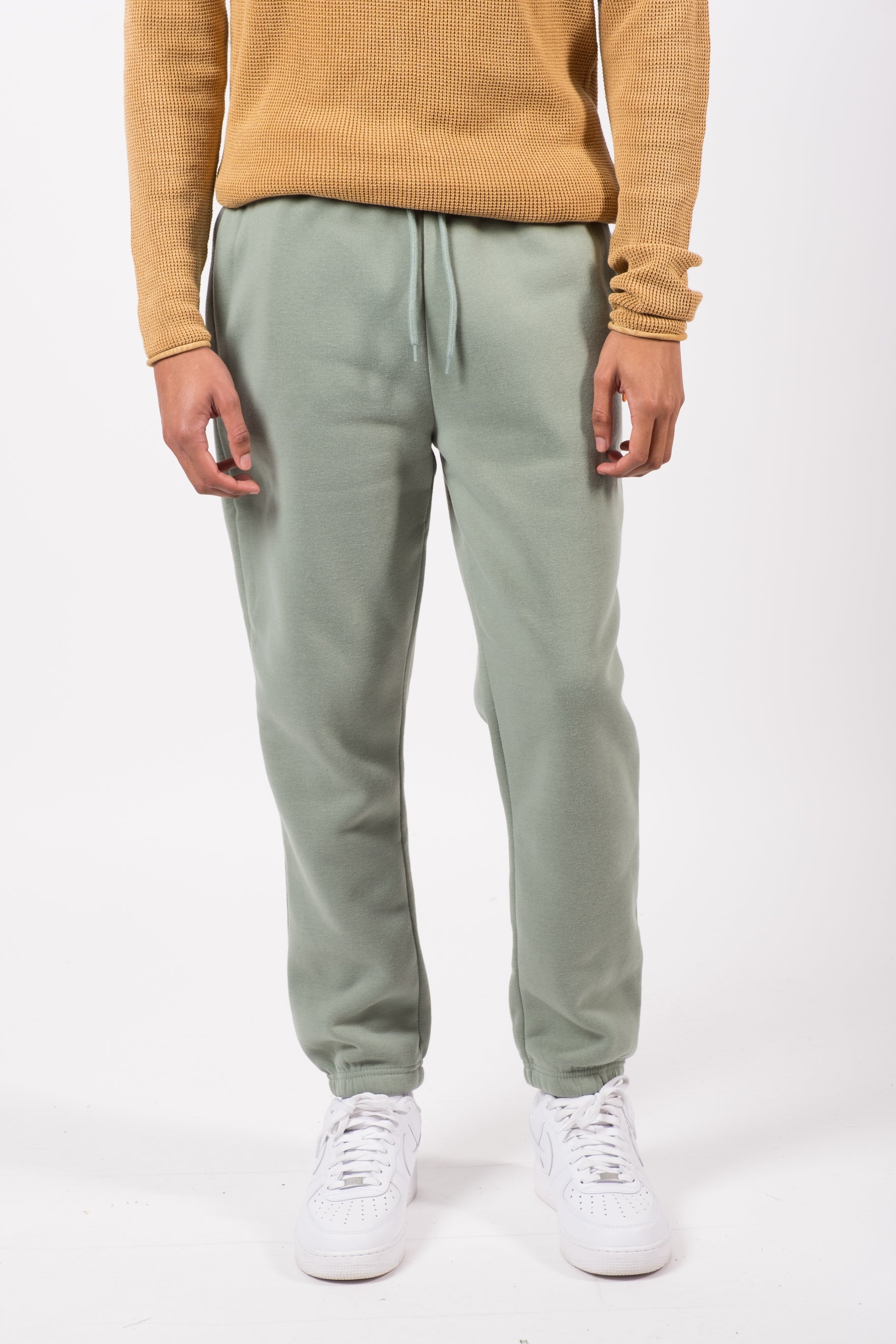 Men’s poly fleece sweatpants 2.0 with soft lining
#color_soft moss