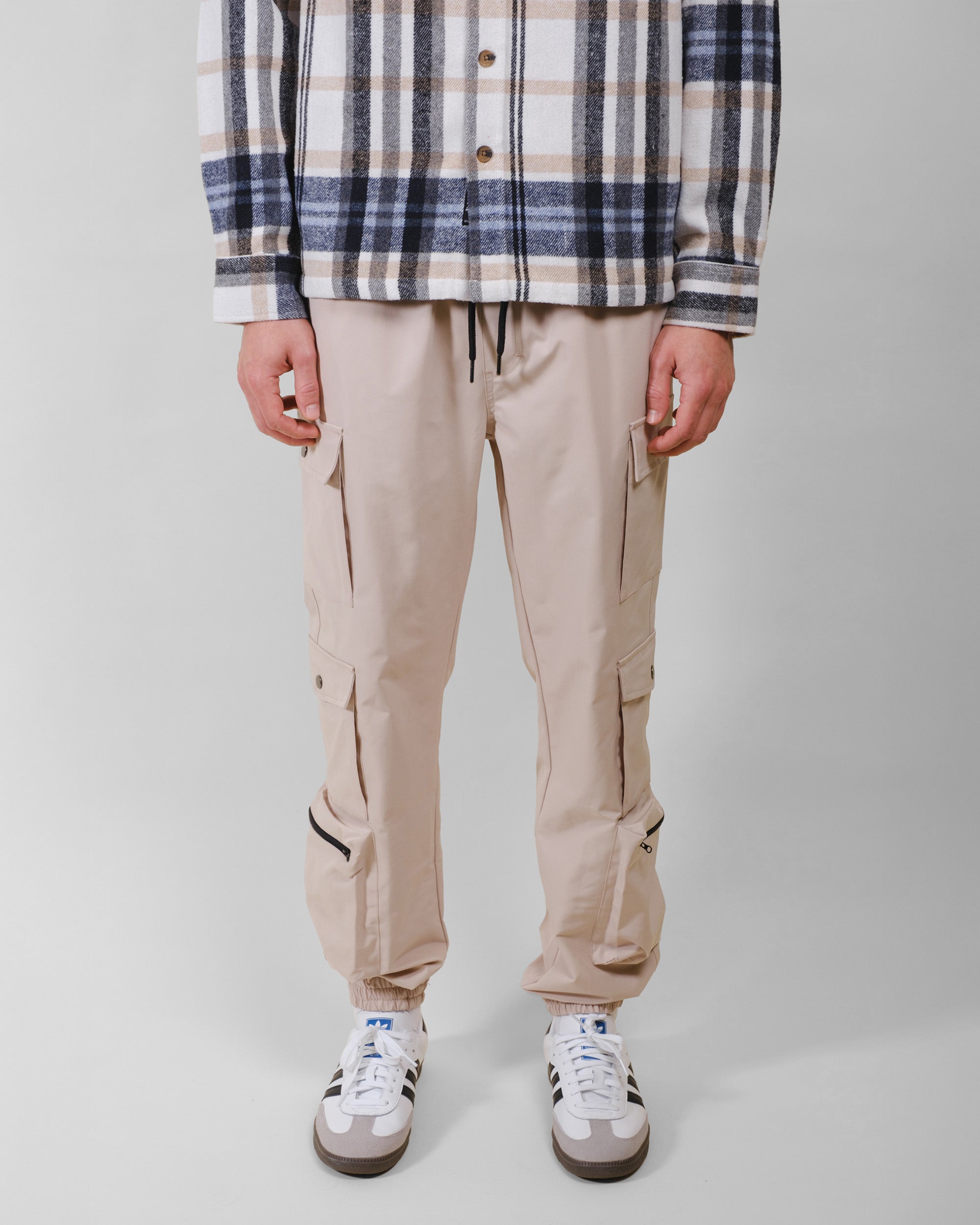 #color-khaki