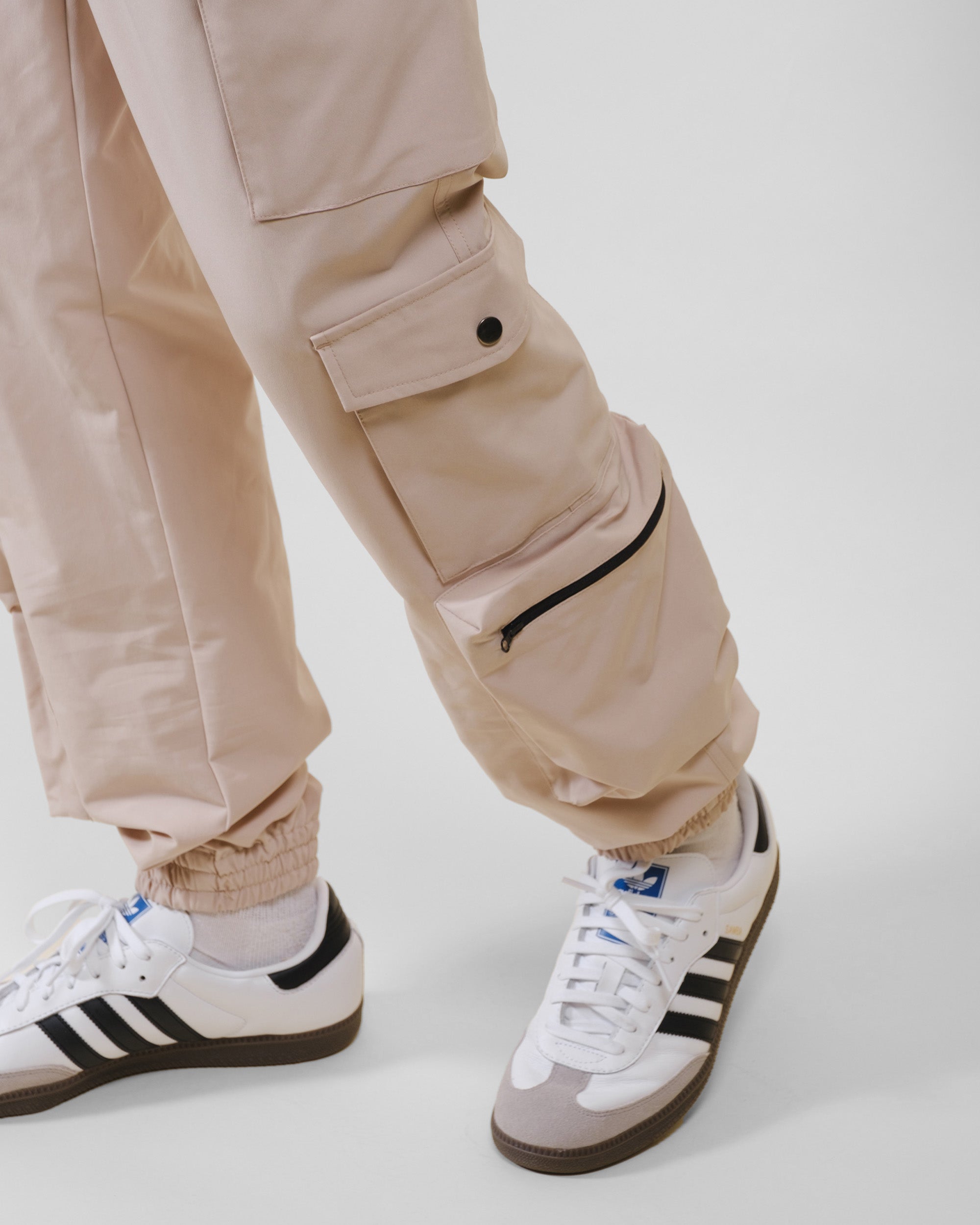 #color-khaki