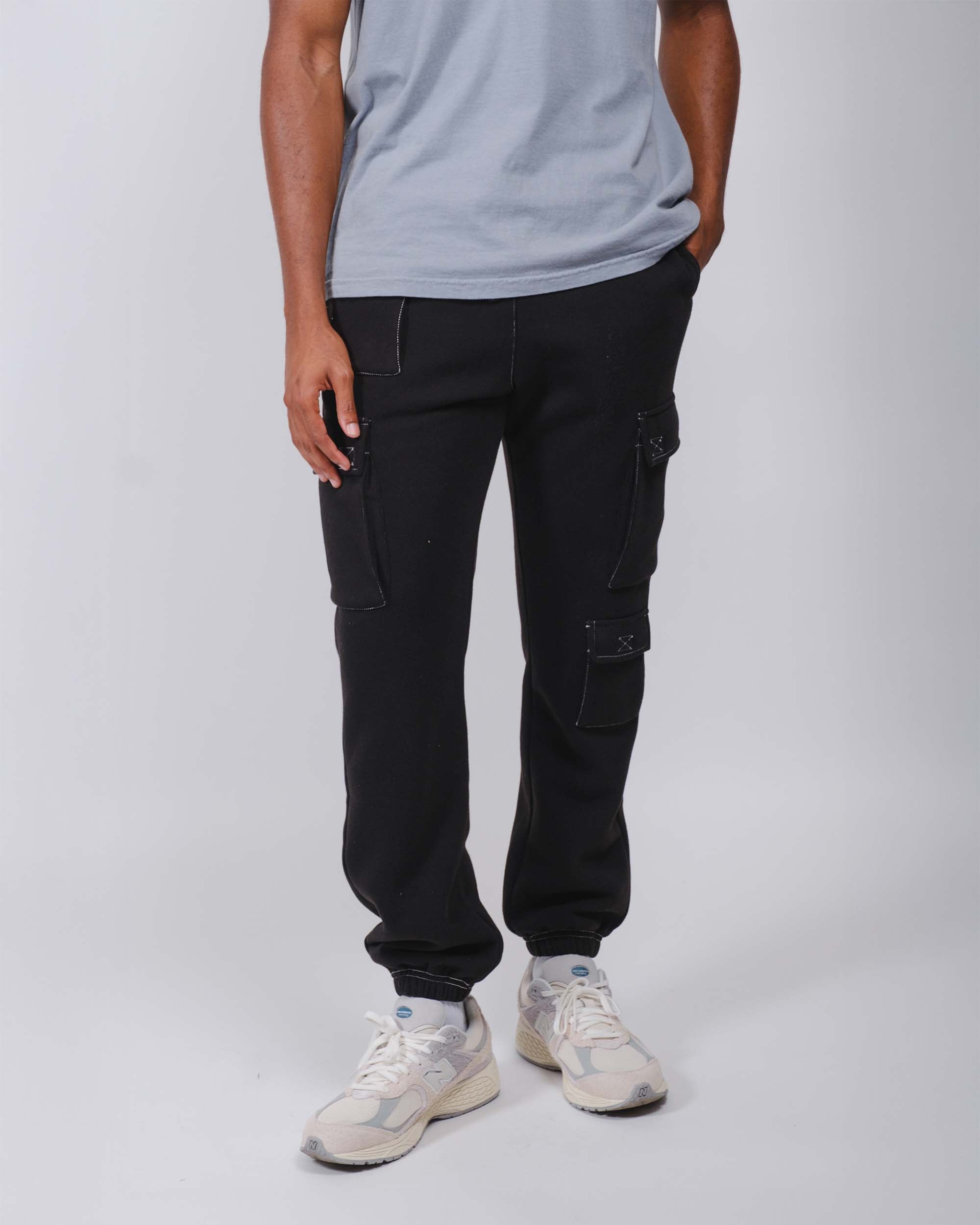 Contrast Stich Cargo Sweatpant | Men's Bottoms | Brooklyn Cloth