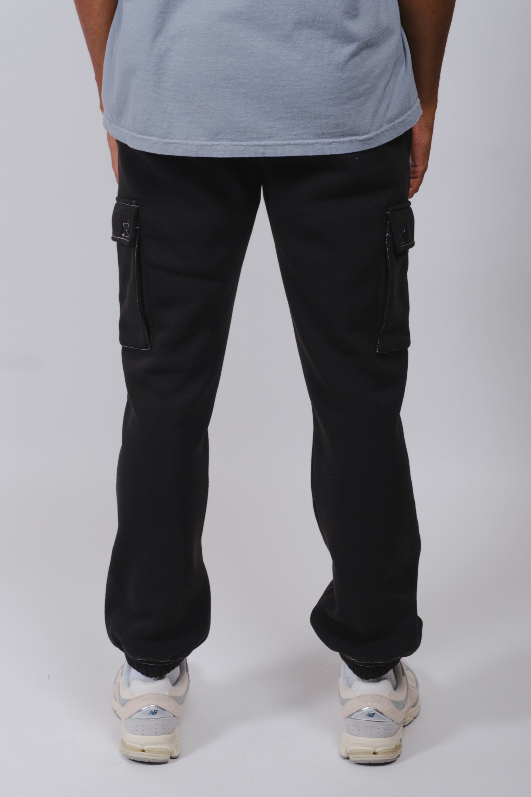 Men's Contrast Stich Crago Sweatpant #color_black