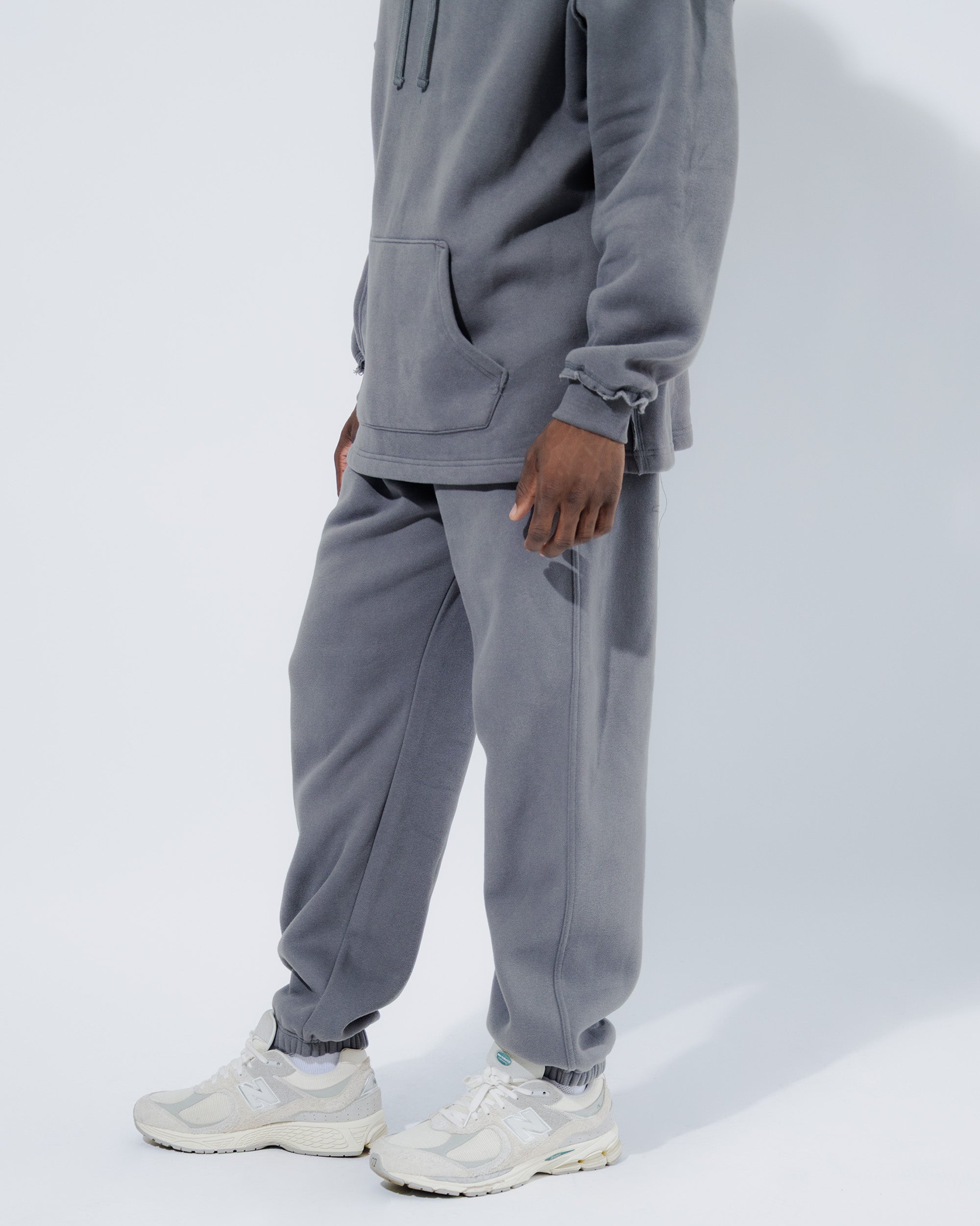 #color_steel-grey