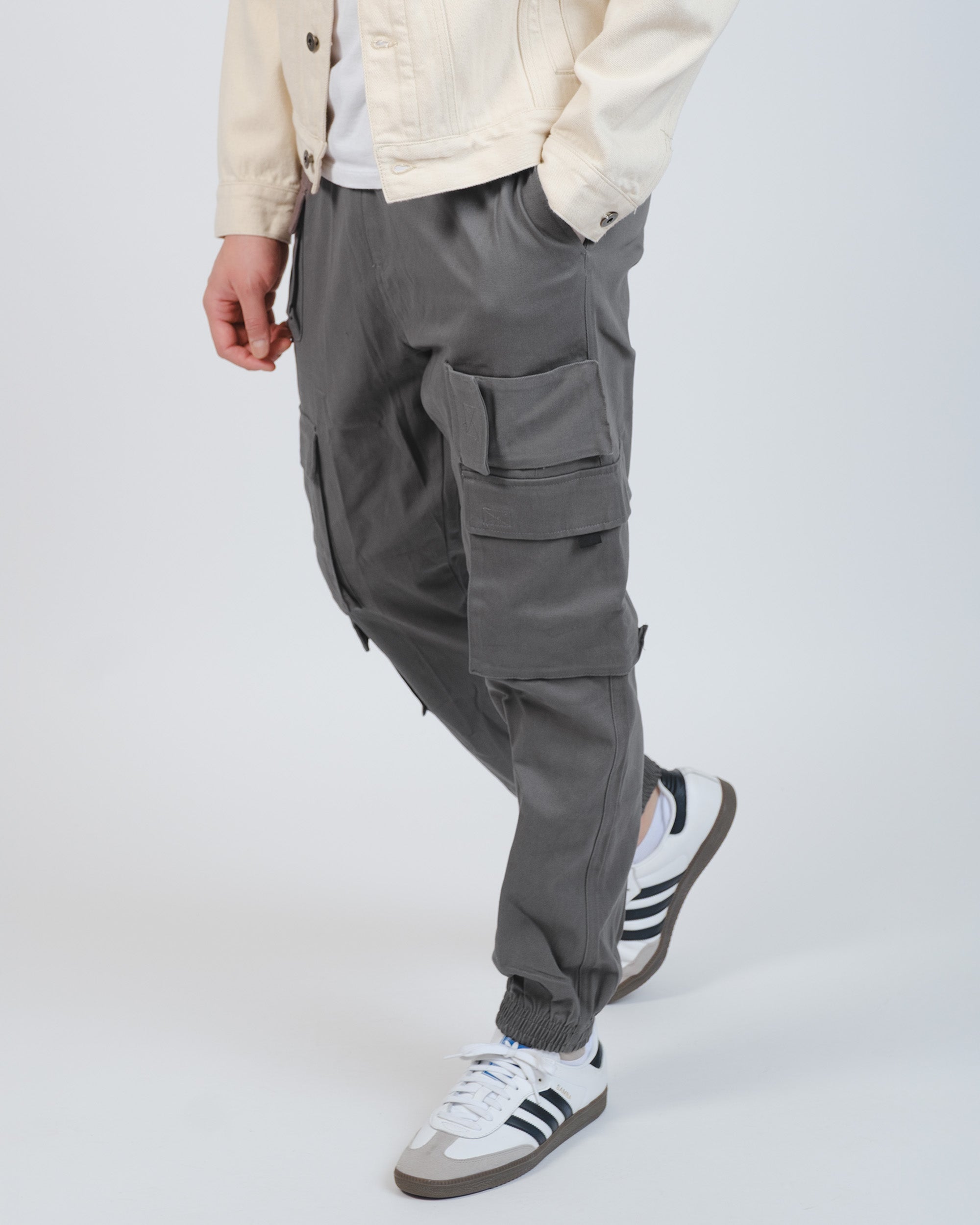 Multi Pocket Stretch Twill Cargo Jogger | Brooklyn Cloth