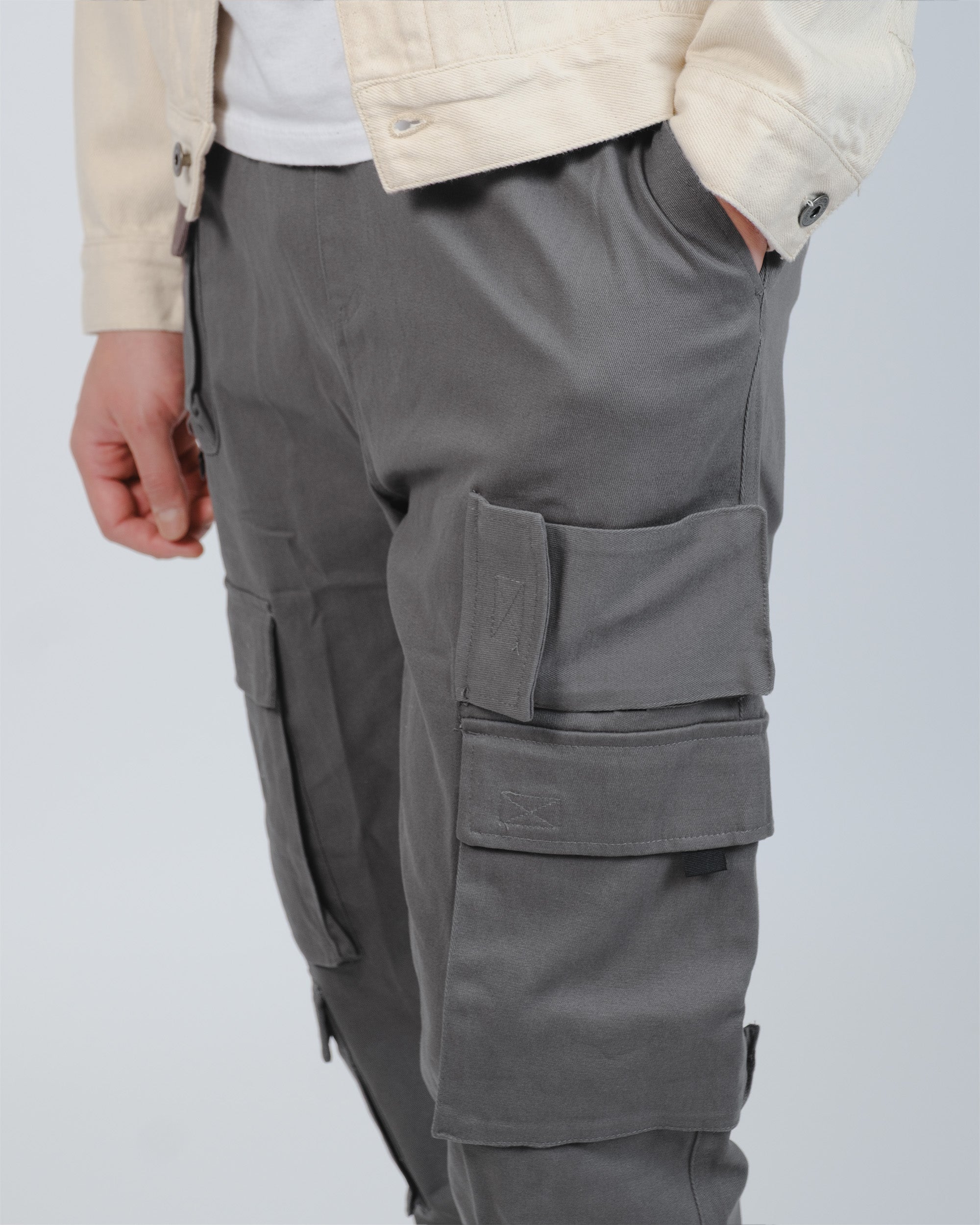 #color_charcoal-grey