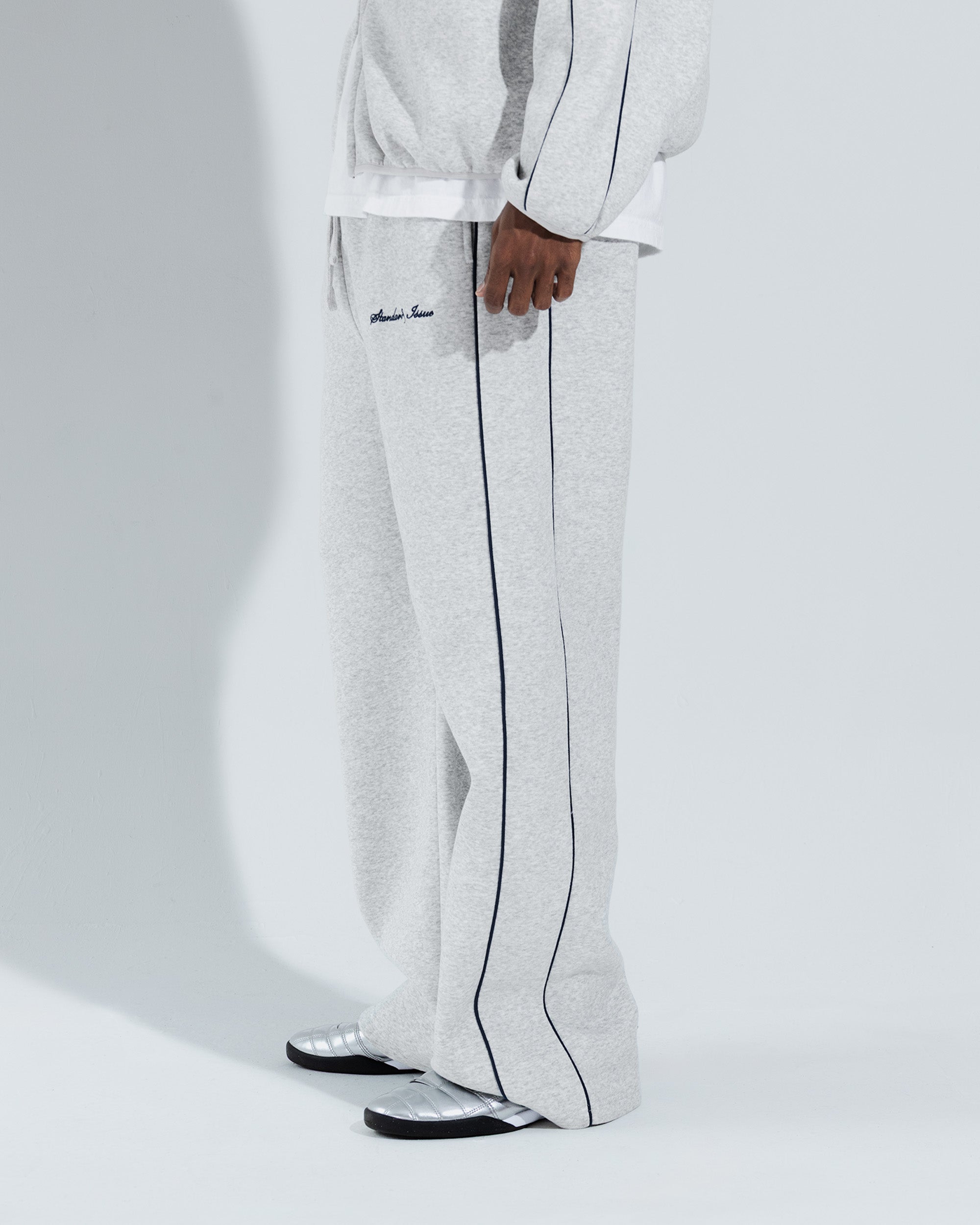 Standard Issue Fleece Track Pant in Heather grey