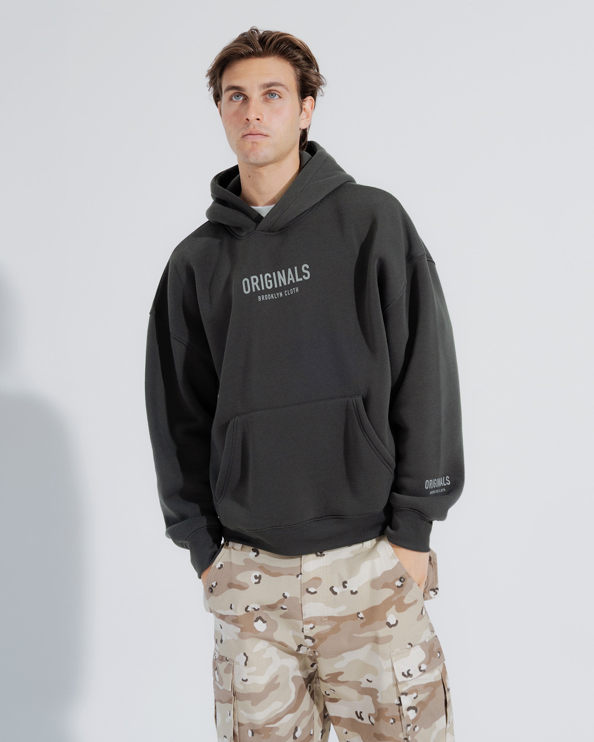 Originals Fleece Hoodie in Dusty black