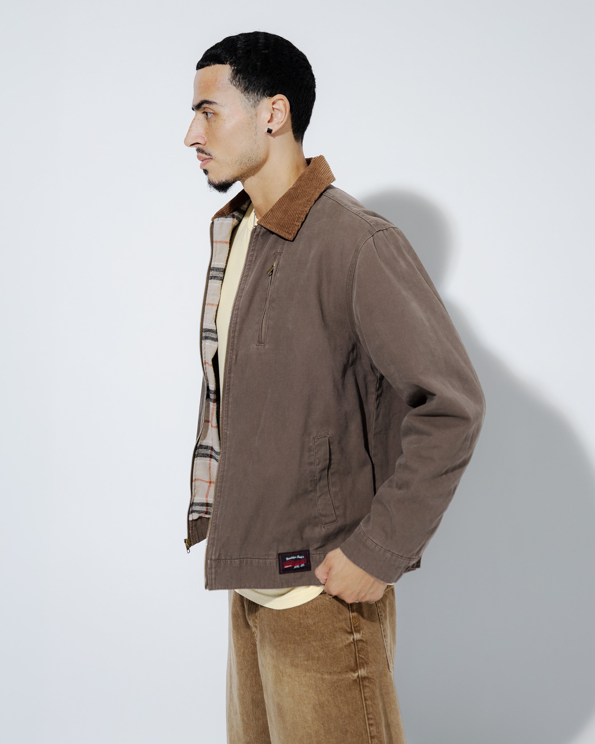 #color_brown