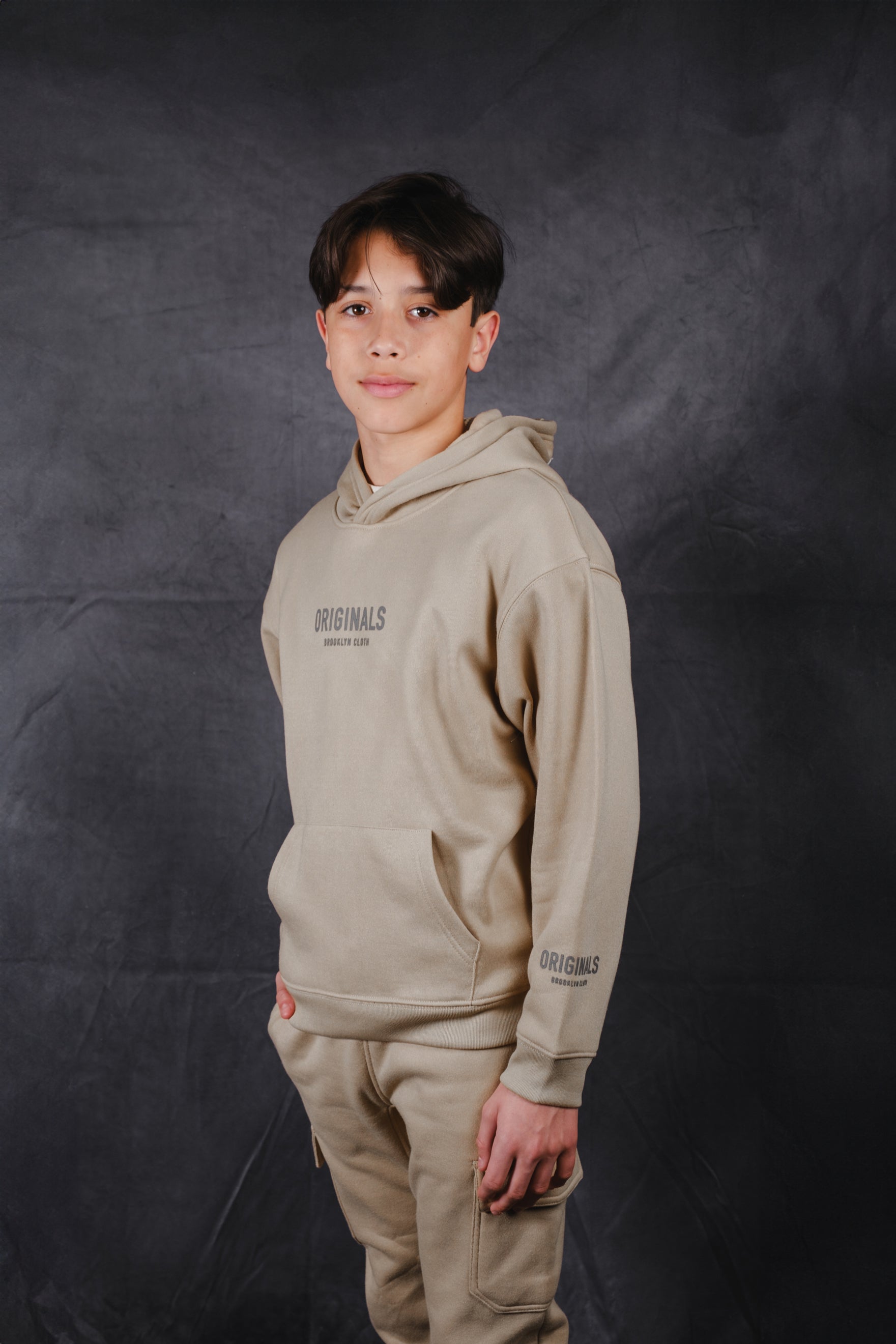 Cozy kids originals hoodie
#color_pumice stone