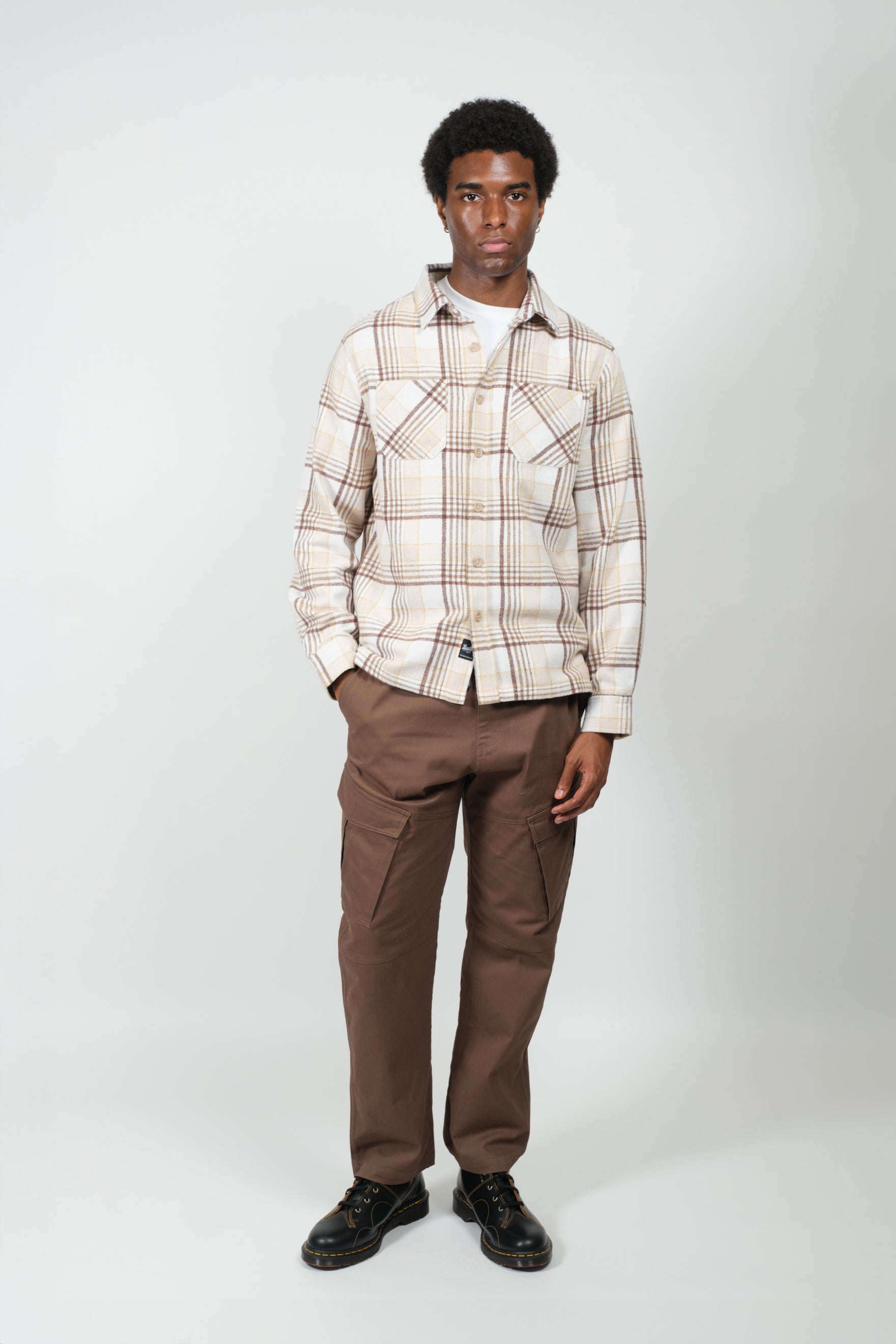 Heavy flannel overshirt for everyday wear
#color_cream
