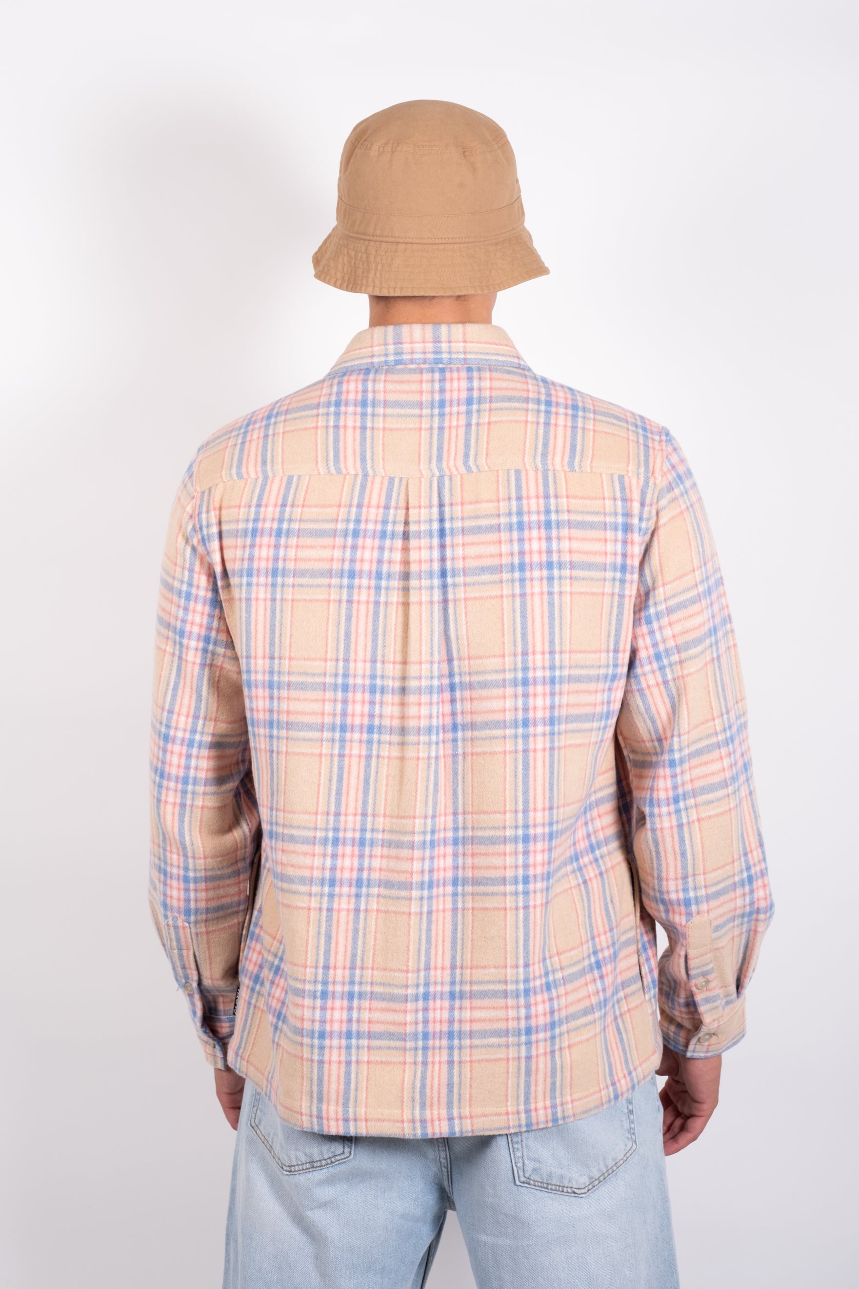 Breathable cotton blend shacket
#color_tan blue pink