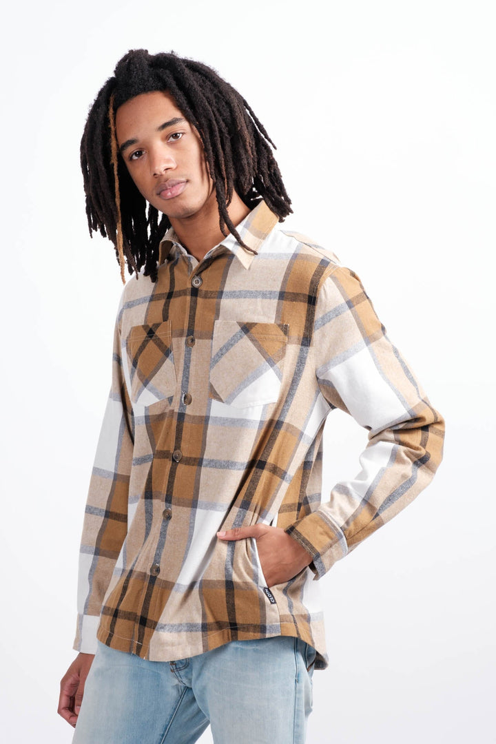 Thermal-lined men’s flannel shacket
#color_brown