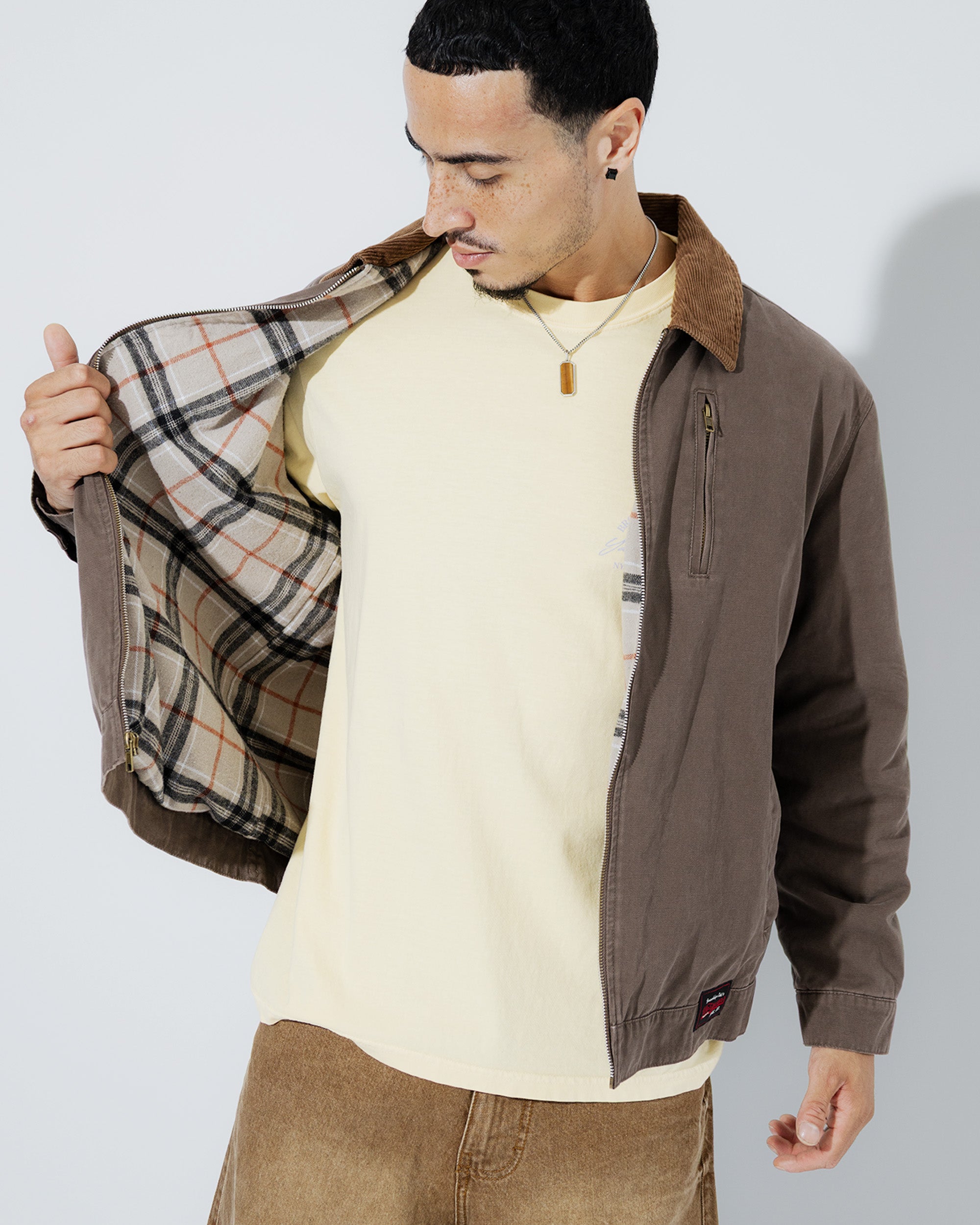 #color_brown