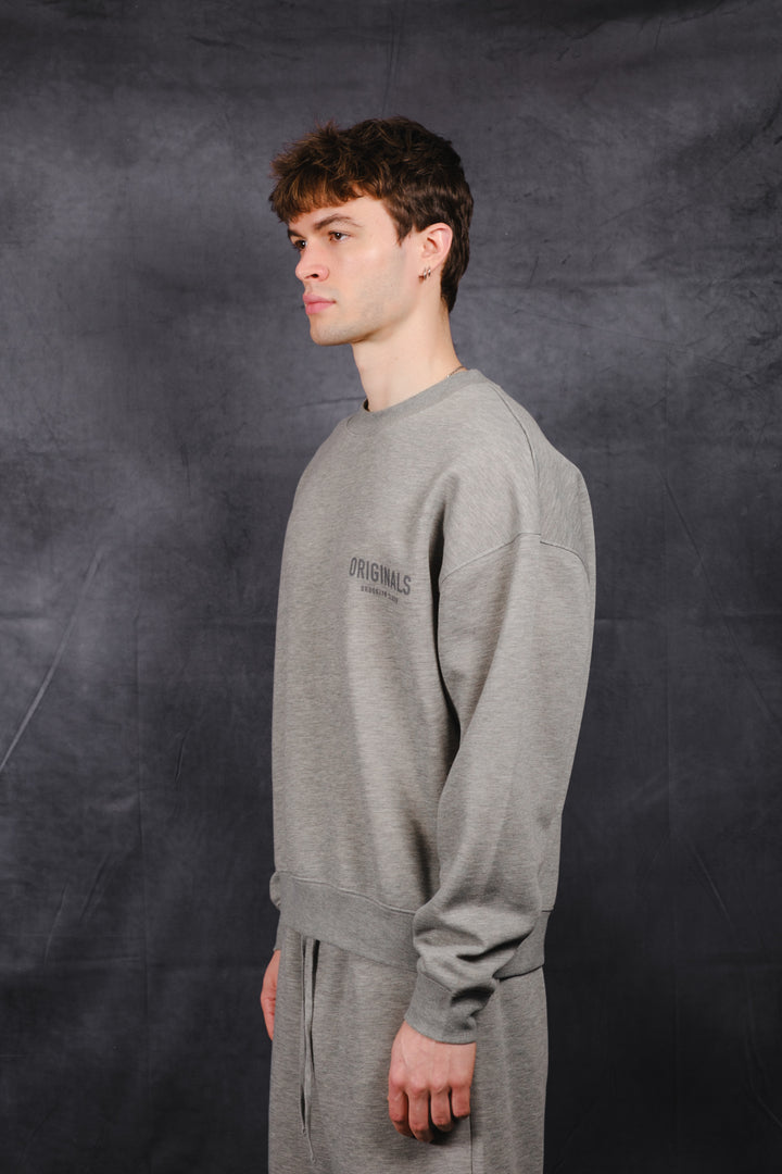 High-quality Originals Crewneck with comfortable ribbed cuffs
#color_dark-oatmeal-heather