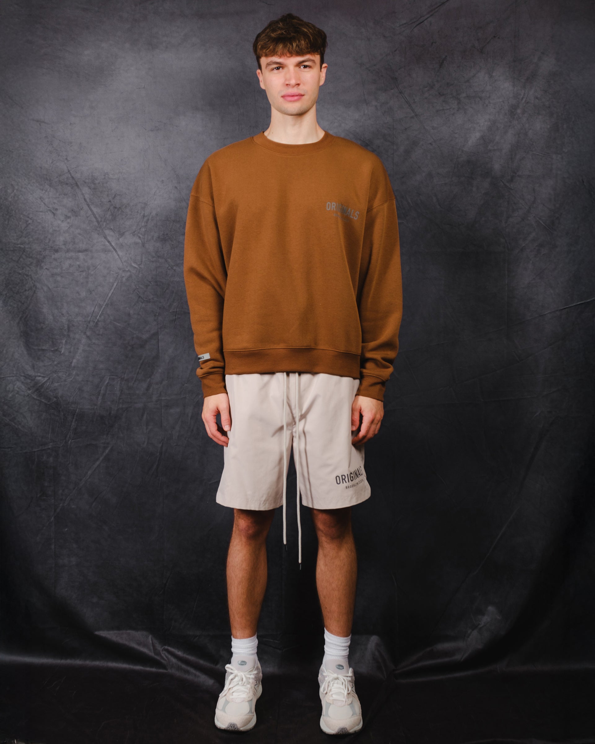Elegant yet relaxed Originals Crewneck Sweatshirt by Brooklyn Cloth
#color_toffee