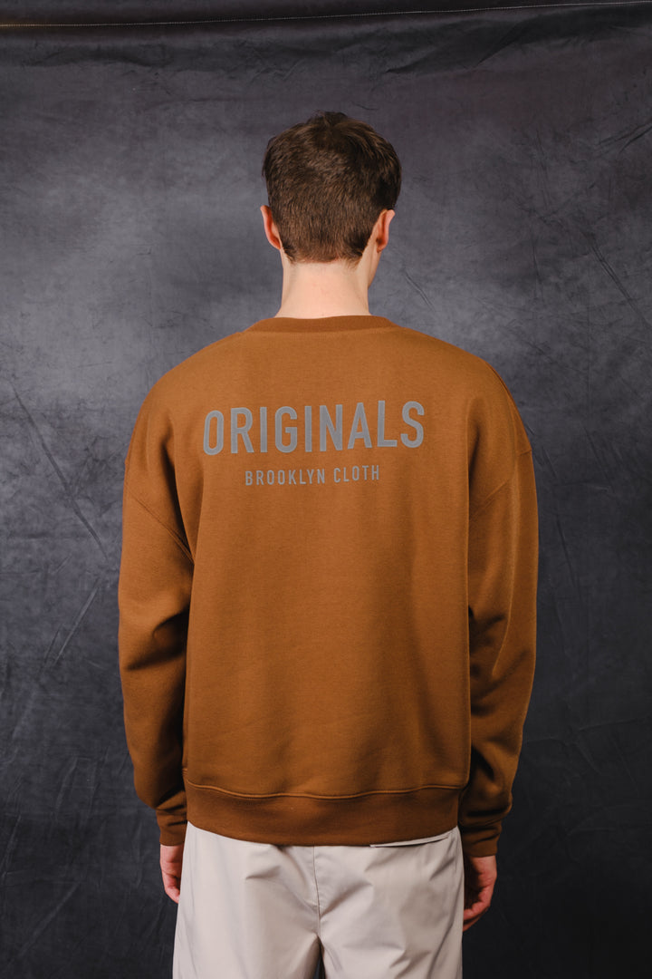 Comfortable and durable Originals Crewneck with an oversized fit
#color_toffee