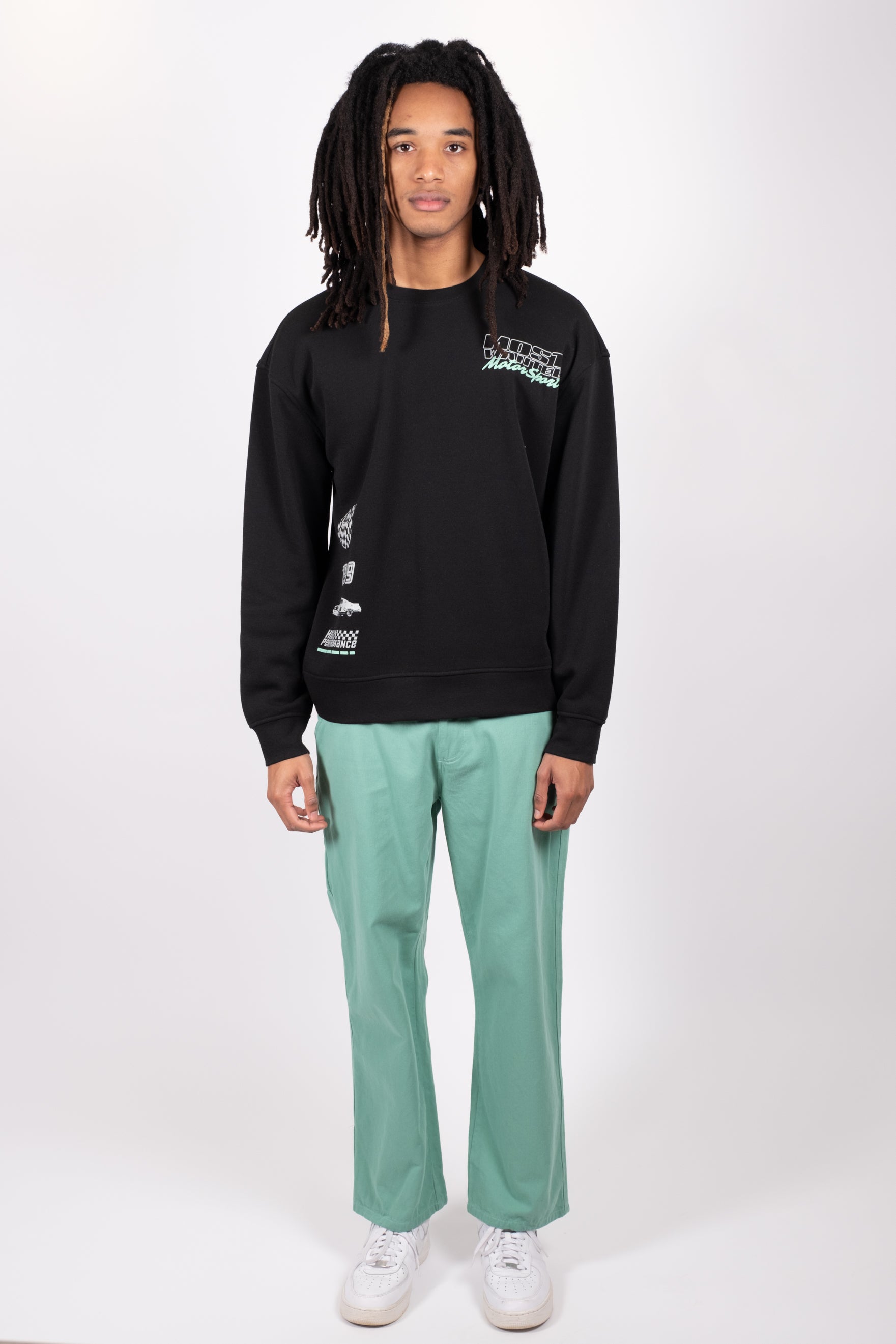 Brooklyn Cloth crew neck sweatshirt, perfect for motorsport enthusiasts
#color_black
