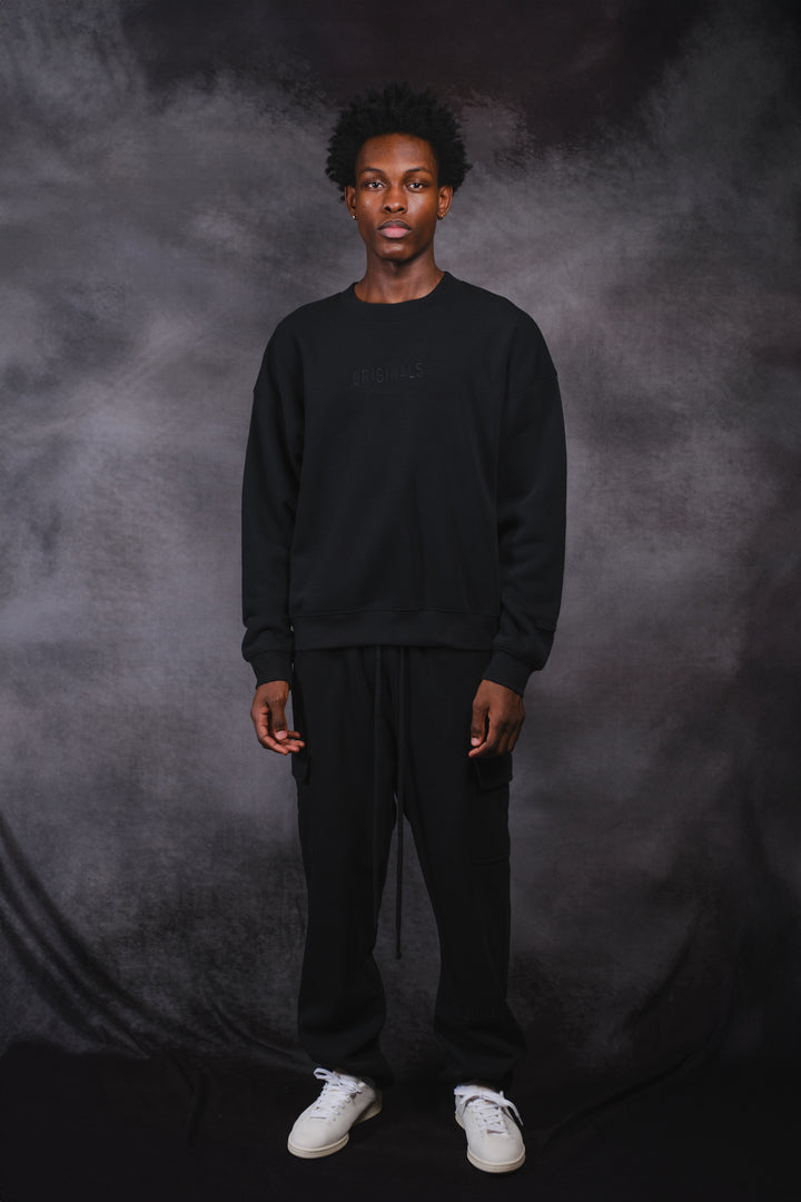 Originals Tonal Embroidered Fleece Crew Neck for a classic look
#color_black