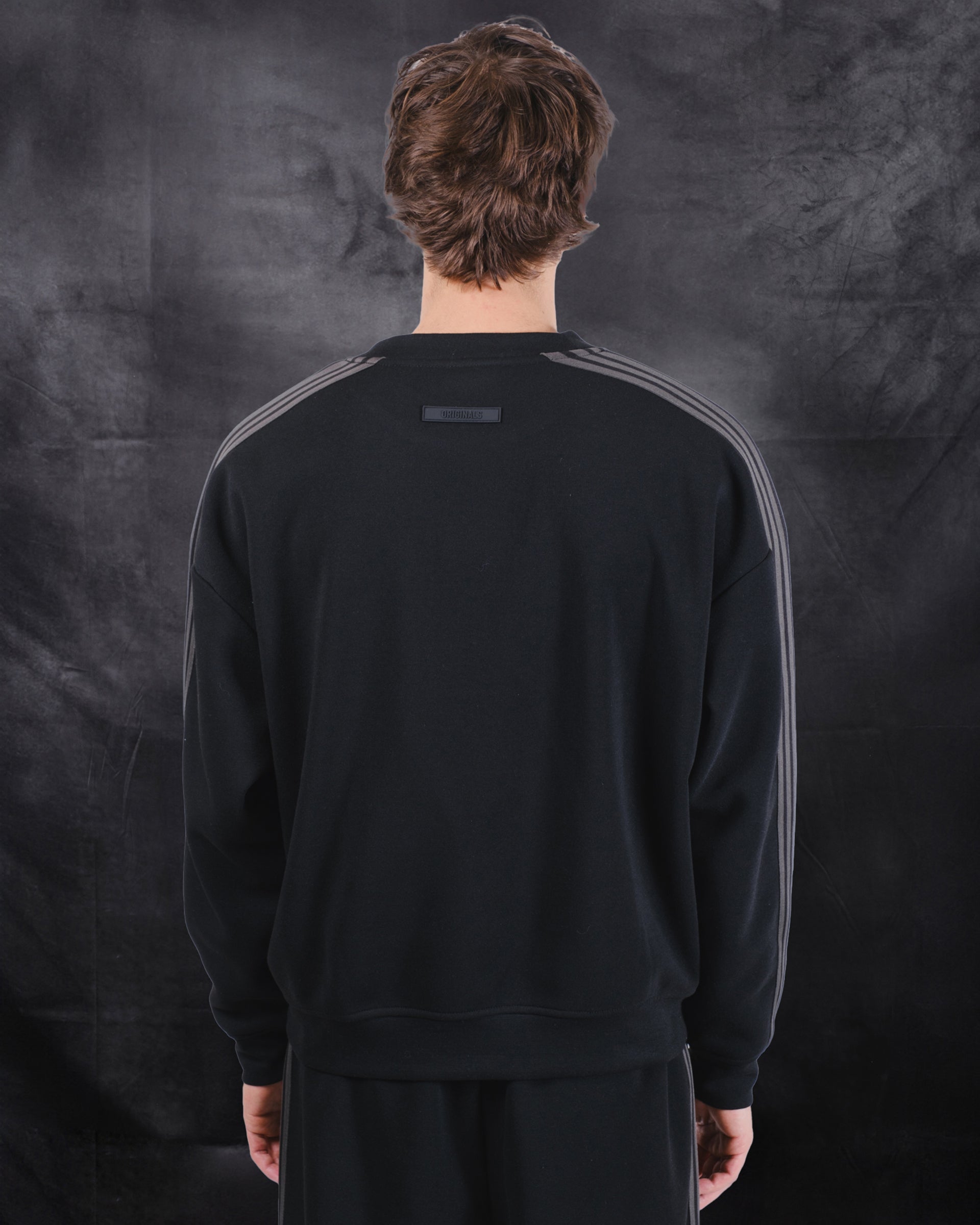 Men's originals crewneck track sweatshirt 
#color_black