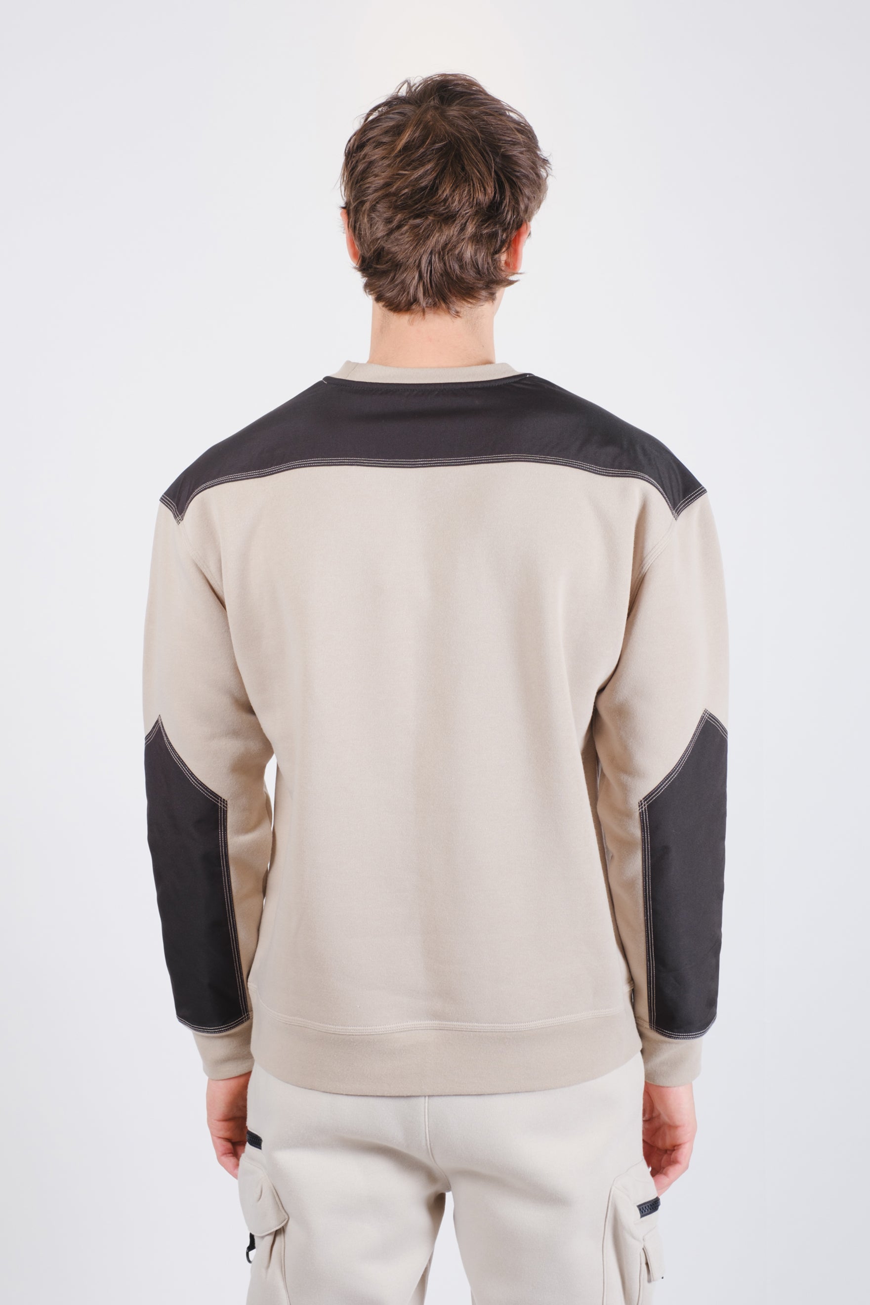 Cozy Workwear Blocked Fleece Crew 
#color_pumice-stone