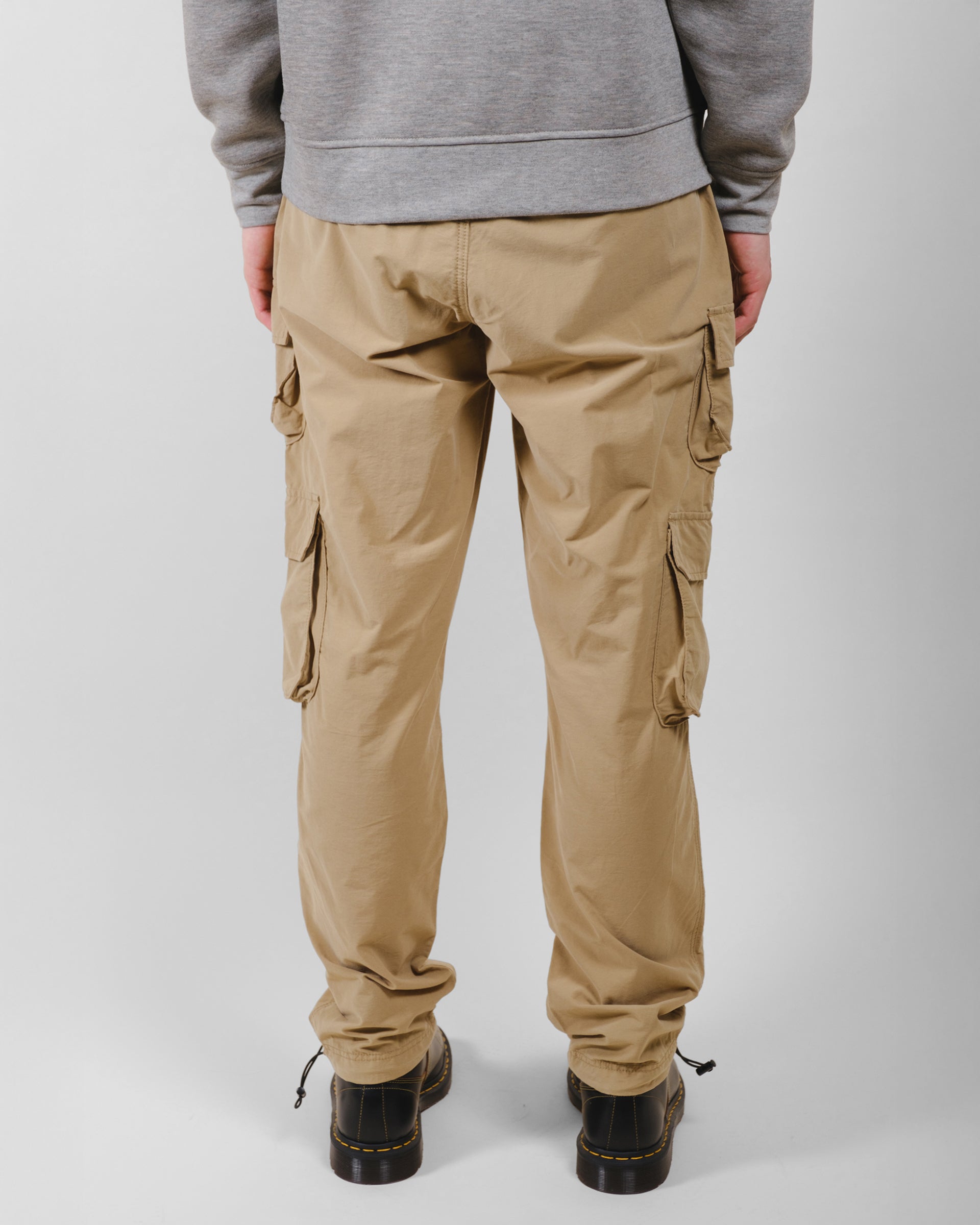 Men’s stretch twill utility cargo pants with multiple pockets
#color_khaki