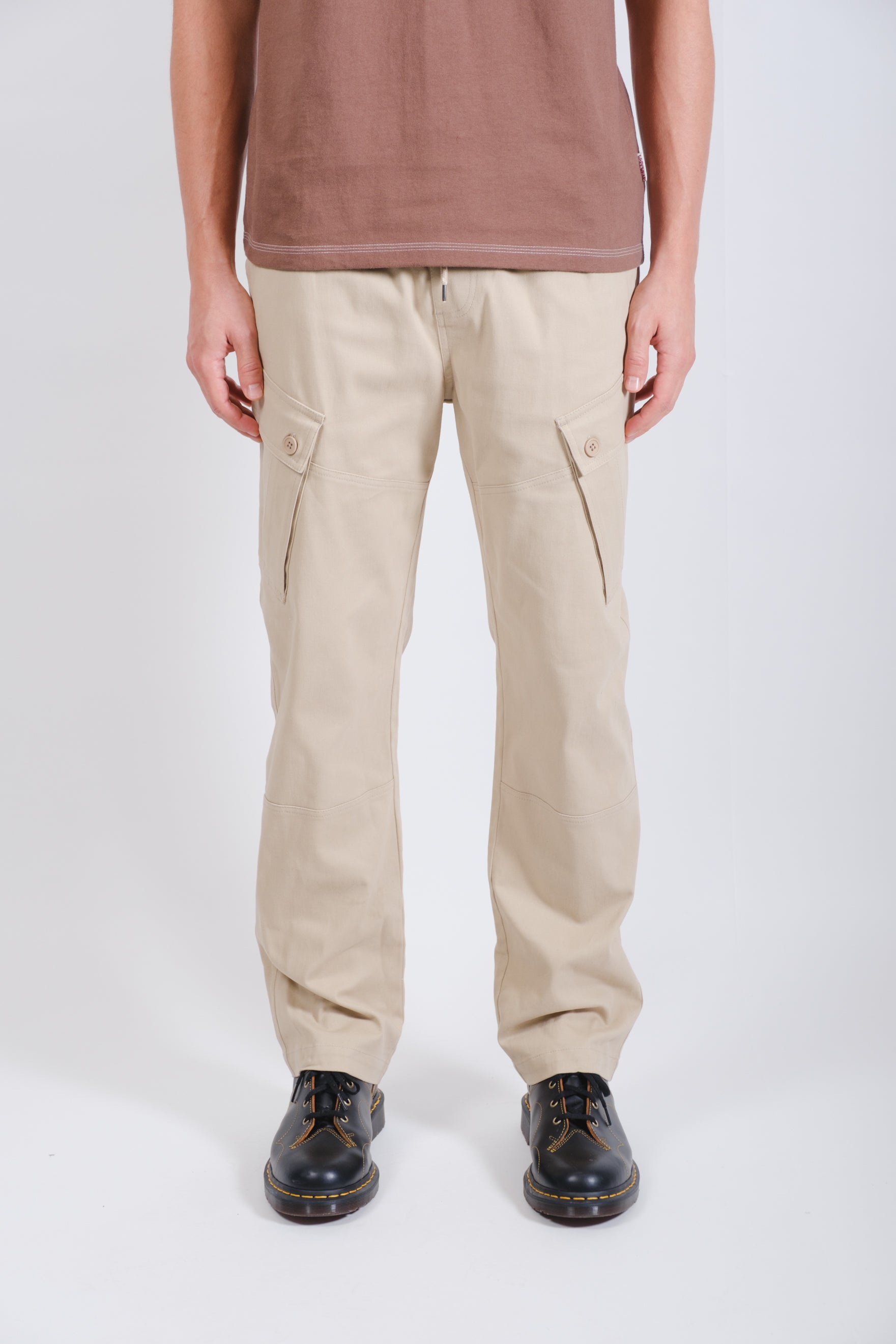 High quality men's twill cargo pants with added zippers and a relaxed fit #color_khaki