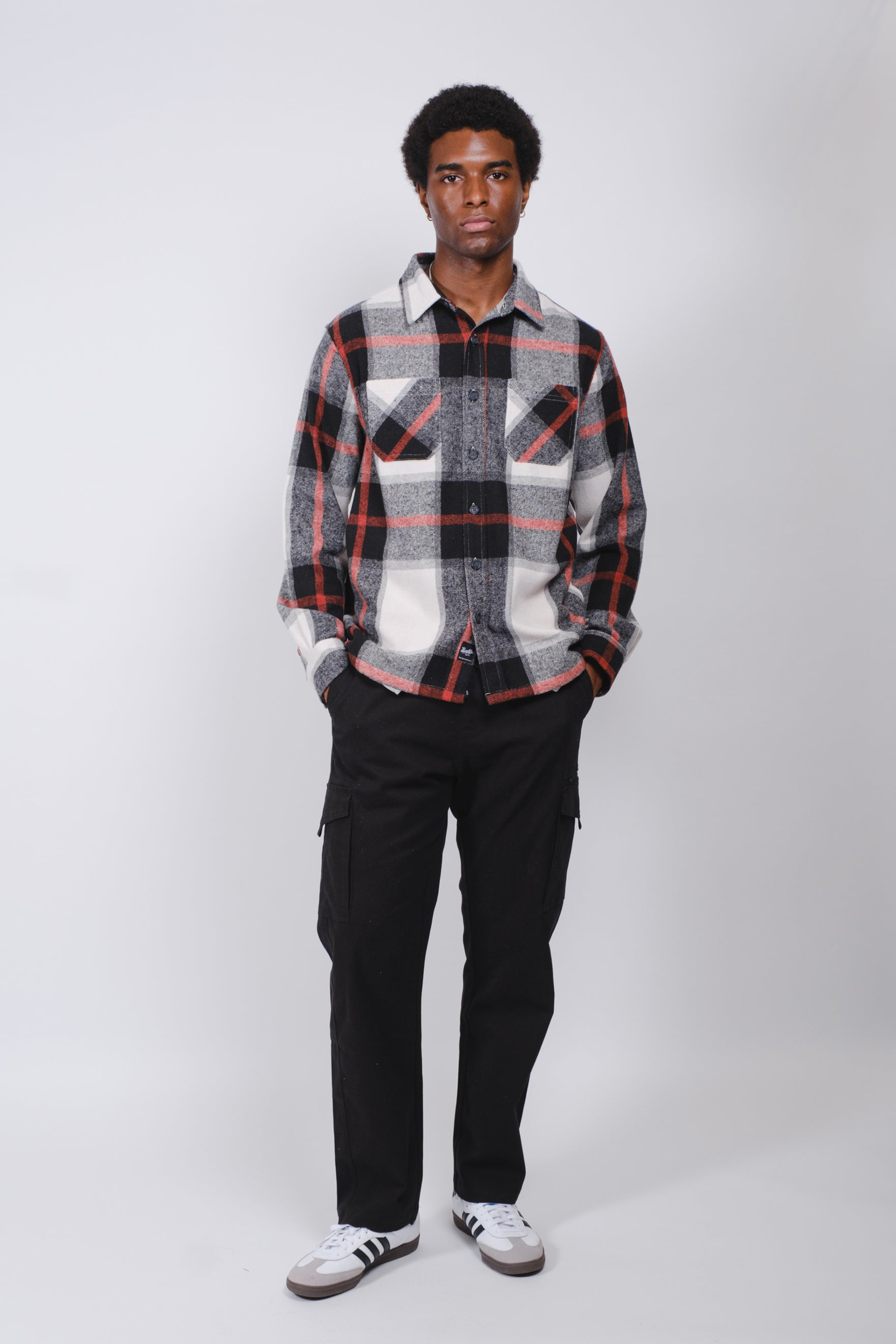 Men’s rugged cargo twill pant 
#color_black