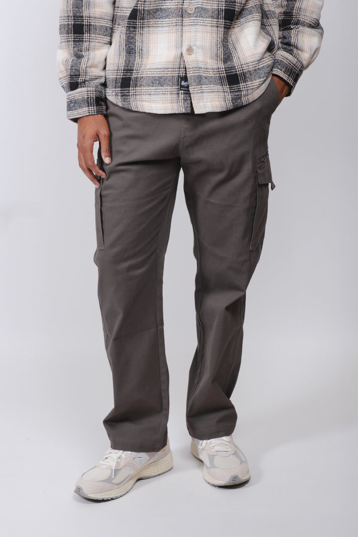 Men’s durable cargo pants with zippered pockets and classic style
#color_charcoal-grey