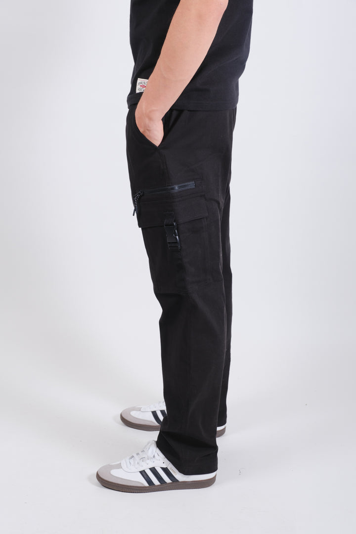 Durable men's twill cargo pant with zip buckle pockets and high quality fabrics 
 #color_black