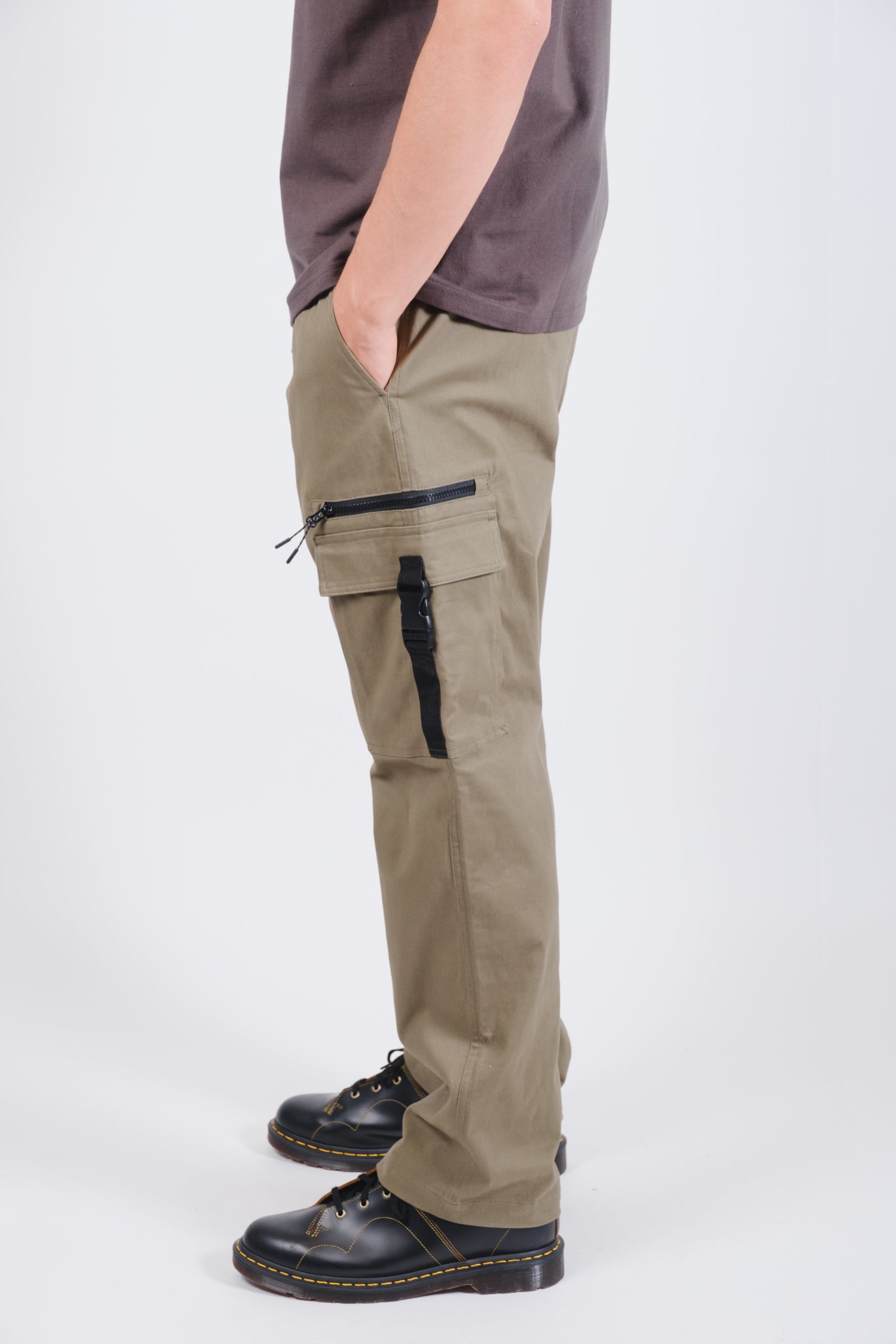 Olive cargo pants with zip buckle cargo pockets #color_olive