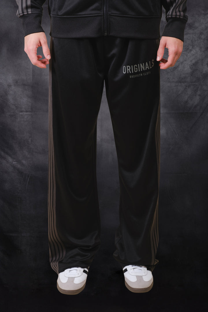 Men's loose fit originals pique track pant
 #color_black
