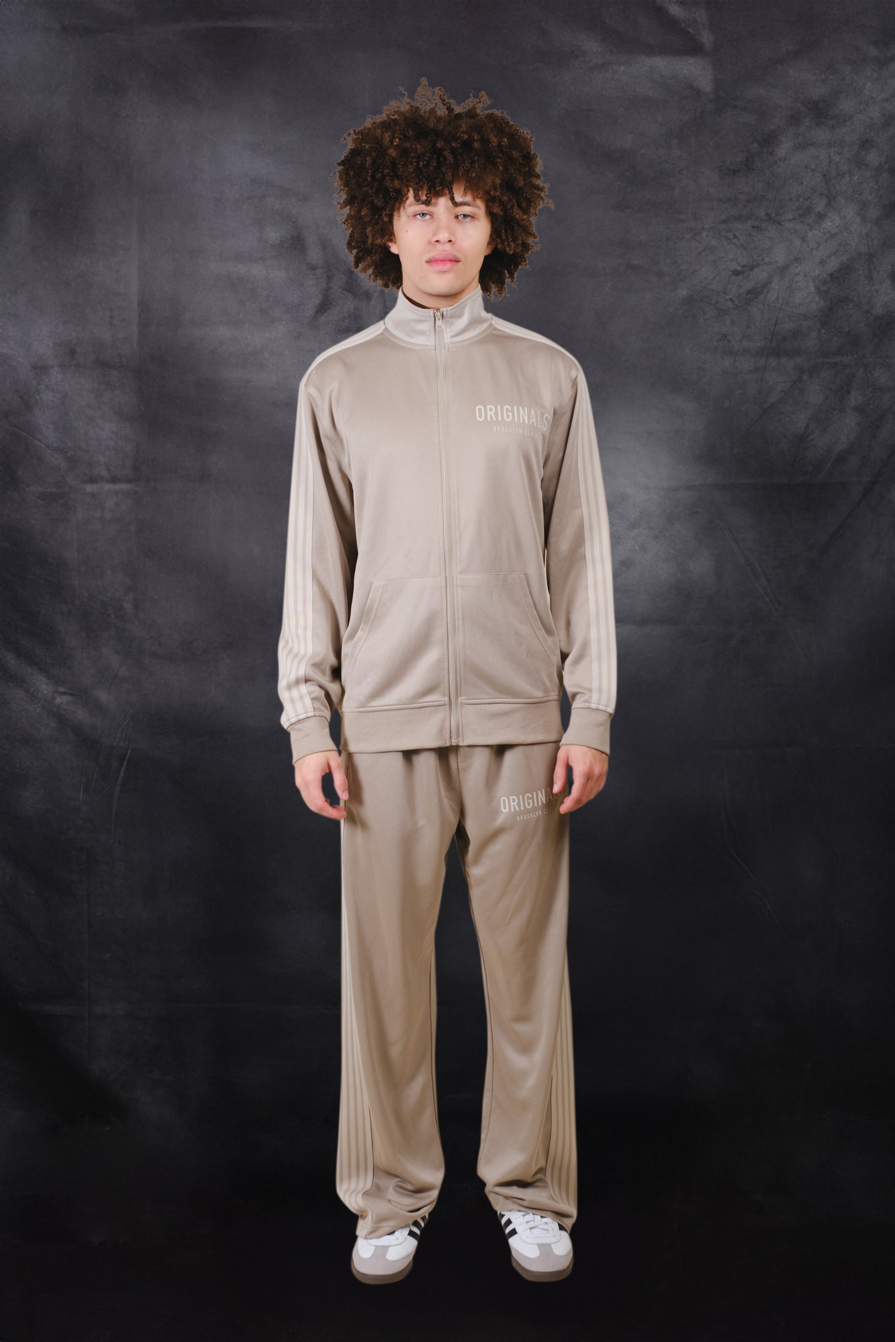 Brooklyn Cloth's Originals pique track pants 
#color_pumice-stone