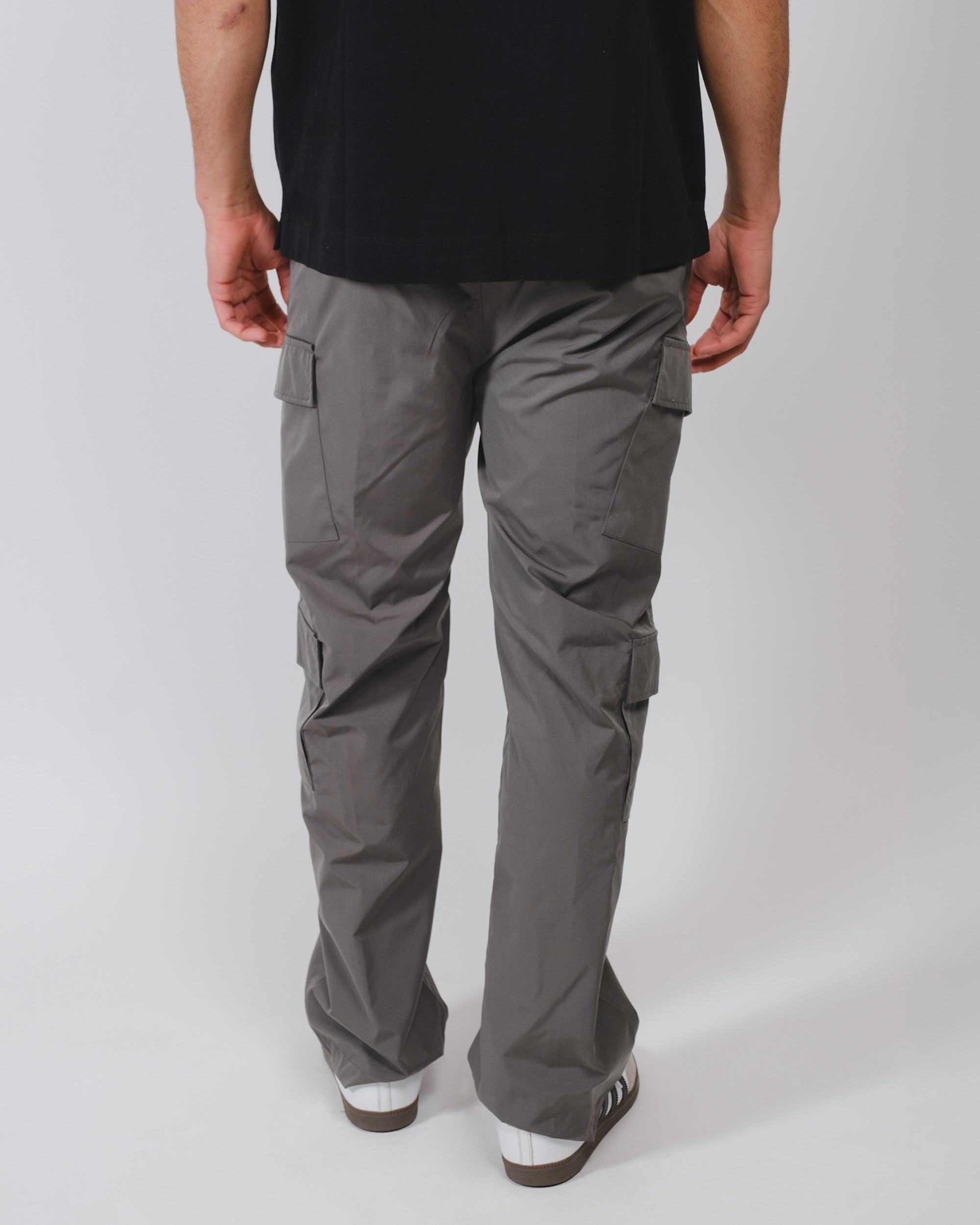 #color_charcoal-grey