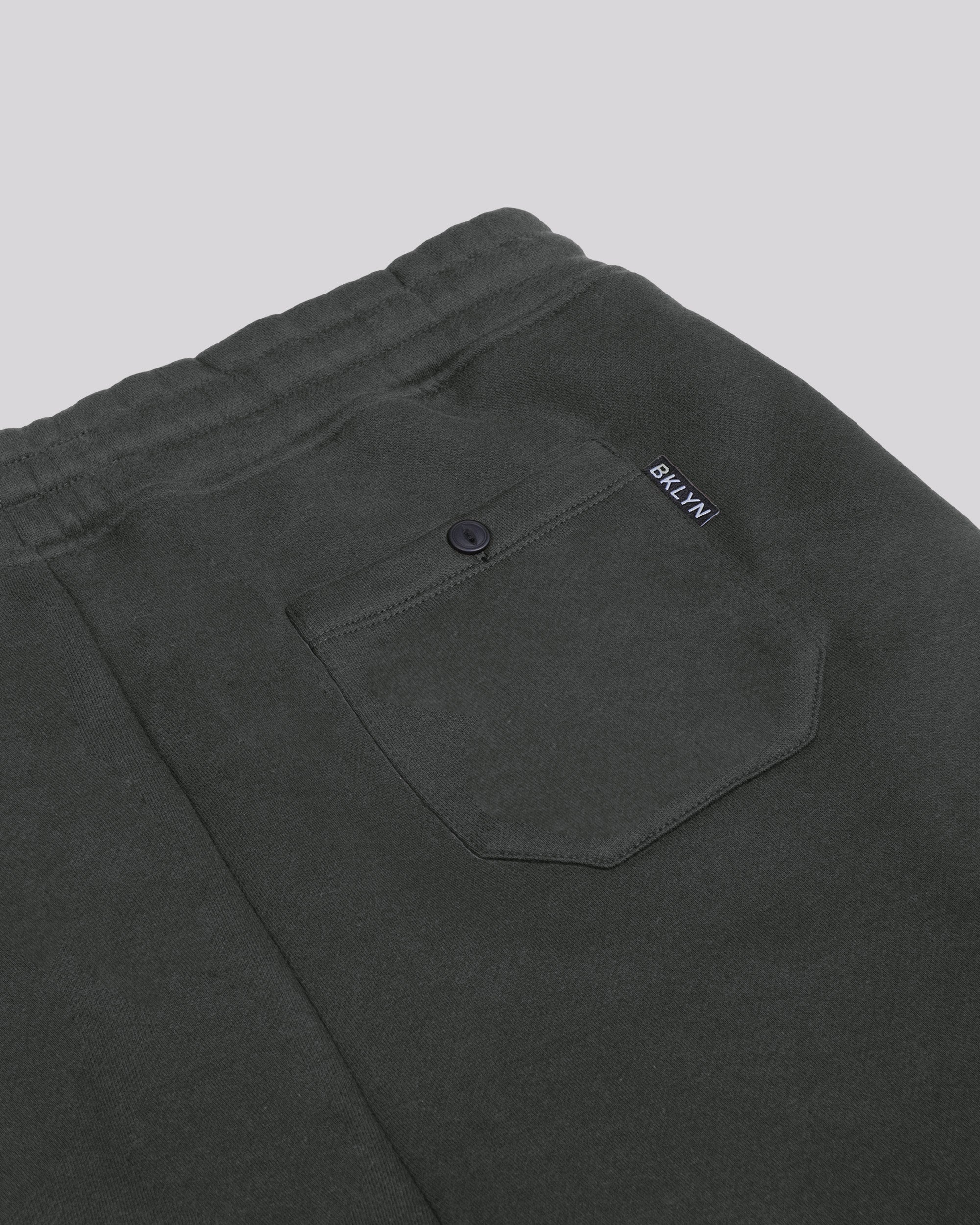 #color_dusty-black