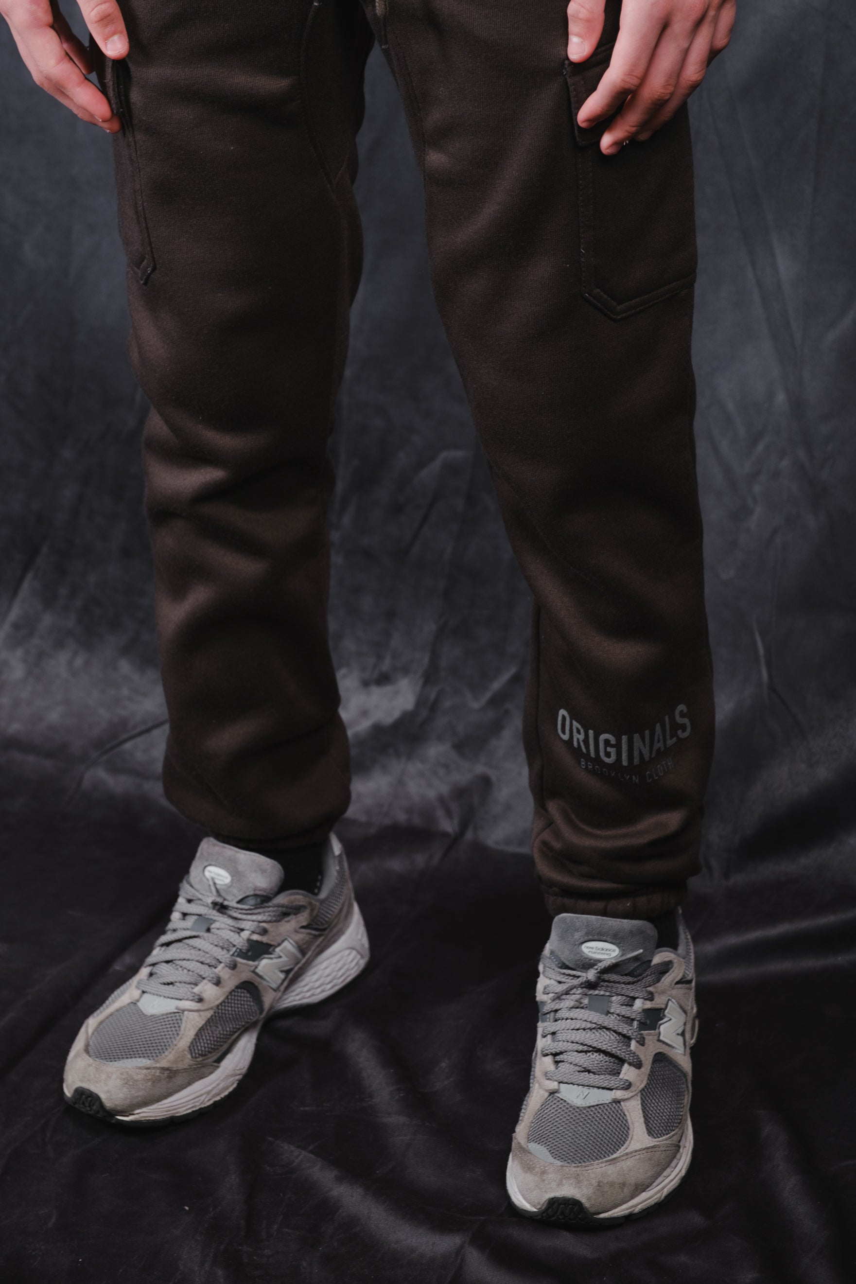Originals kids sweatpants  #color_dusty-black