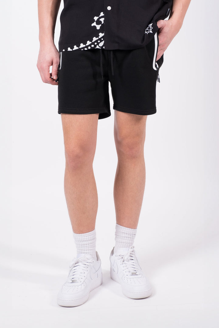 Men's shorts with 5-inch inseam and heat seal zip pocket detail
#color_black-and-white