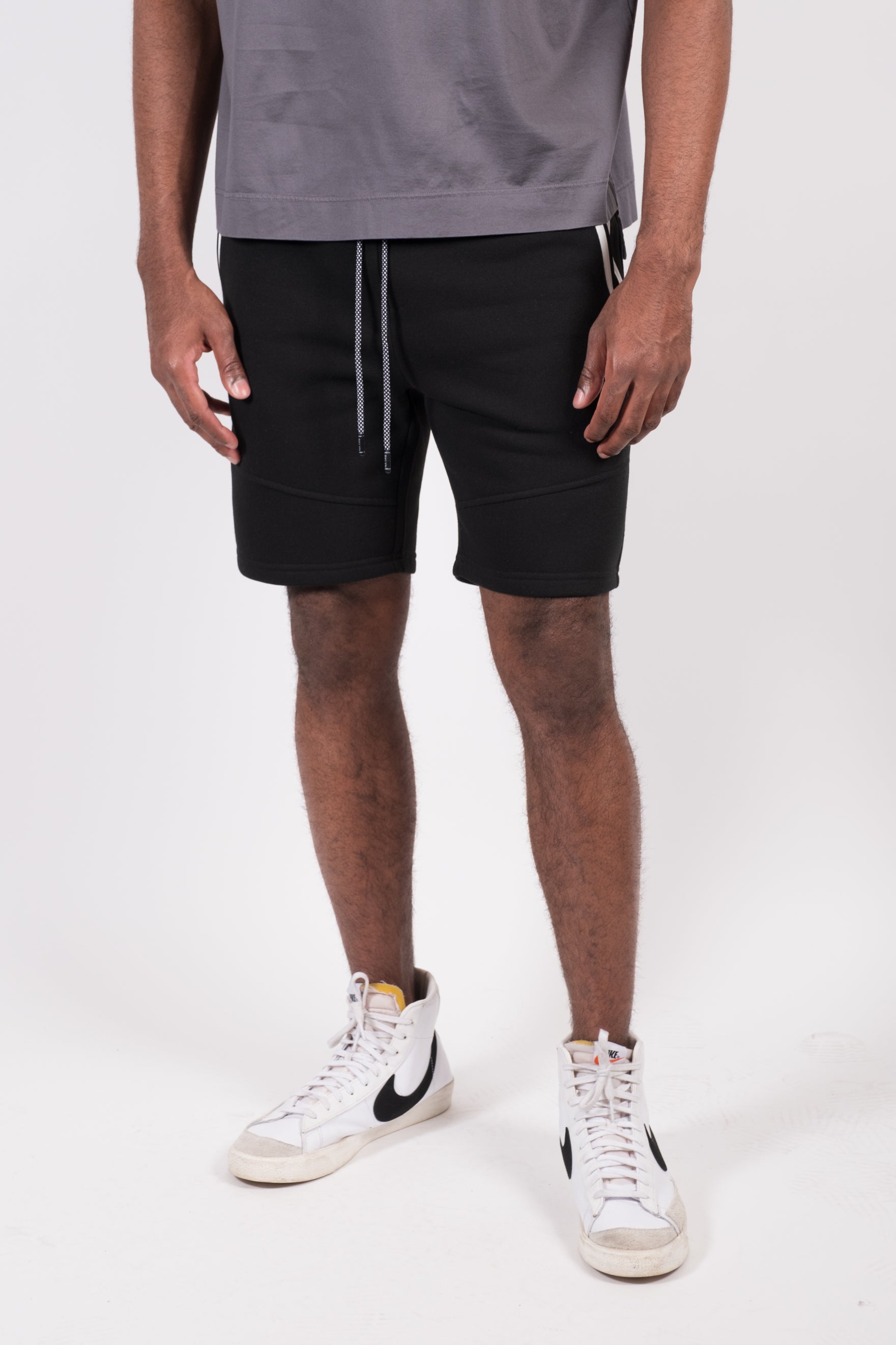 #color_black-and-white